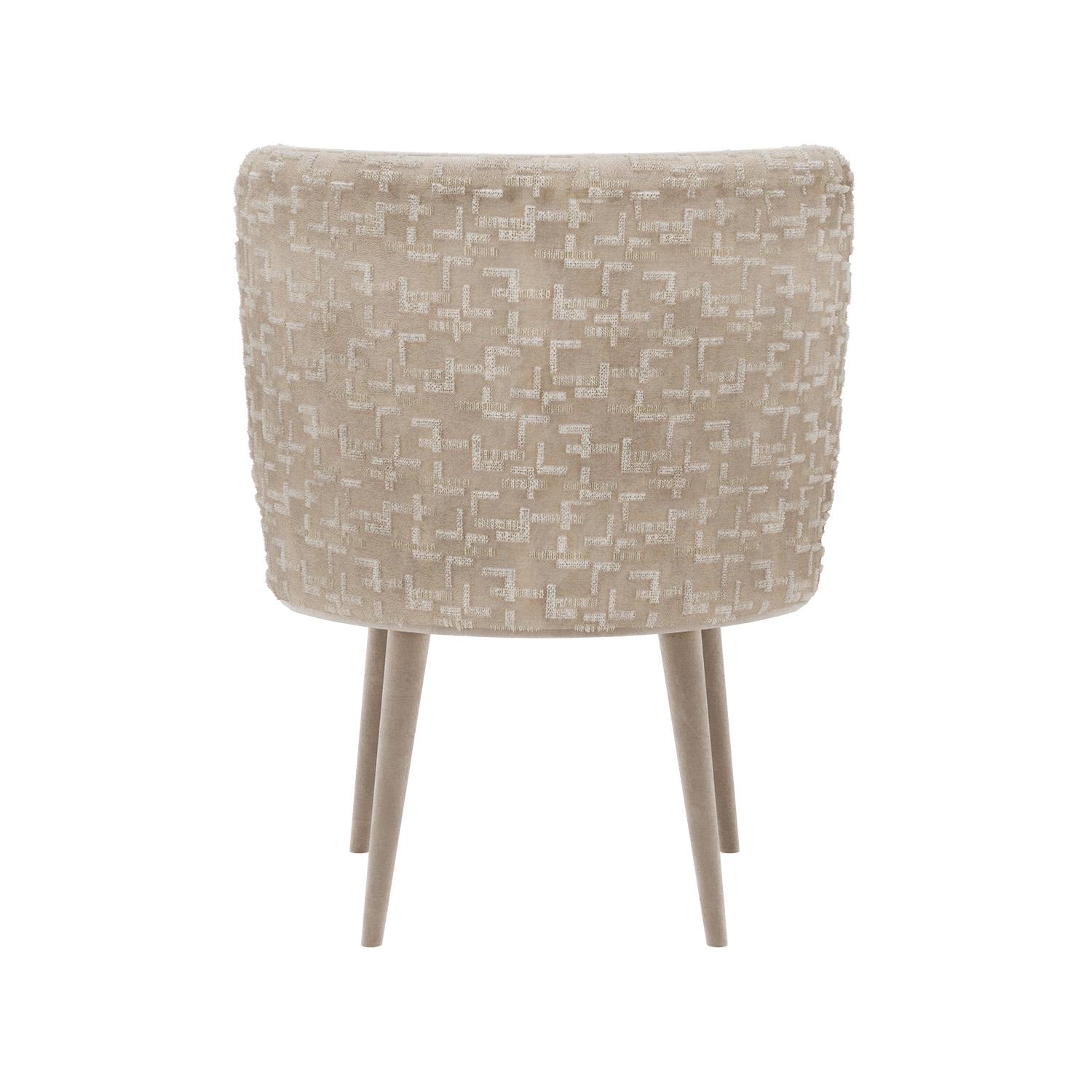 Fatto a mano Sedia da pranzo scultorea di metà secolo Valentina di Atelier A, fatta a mano in vendita