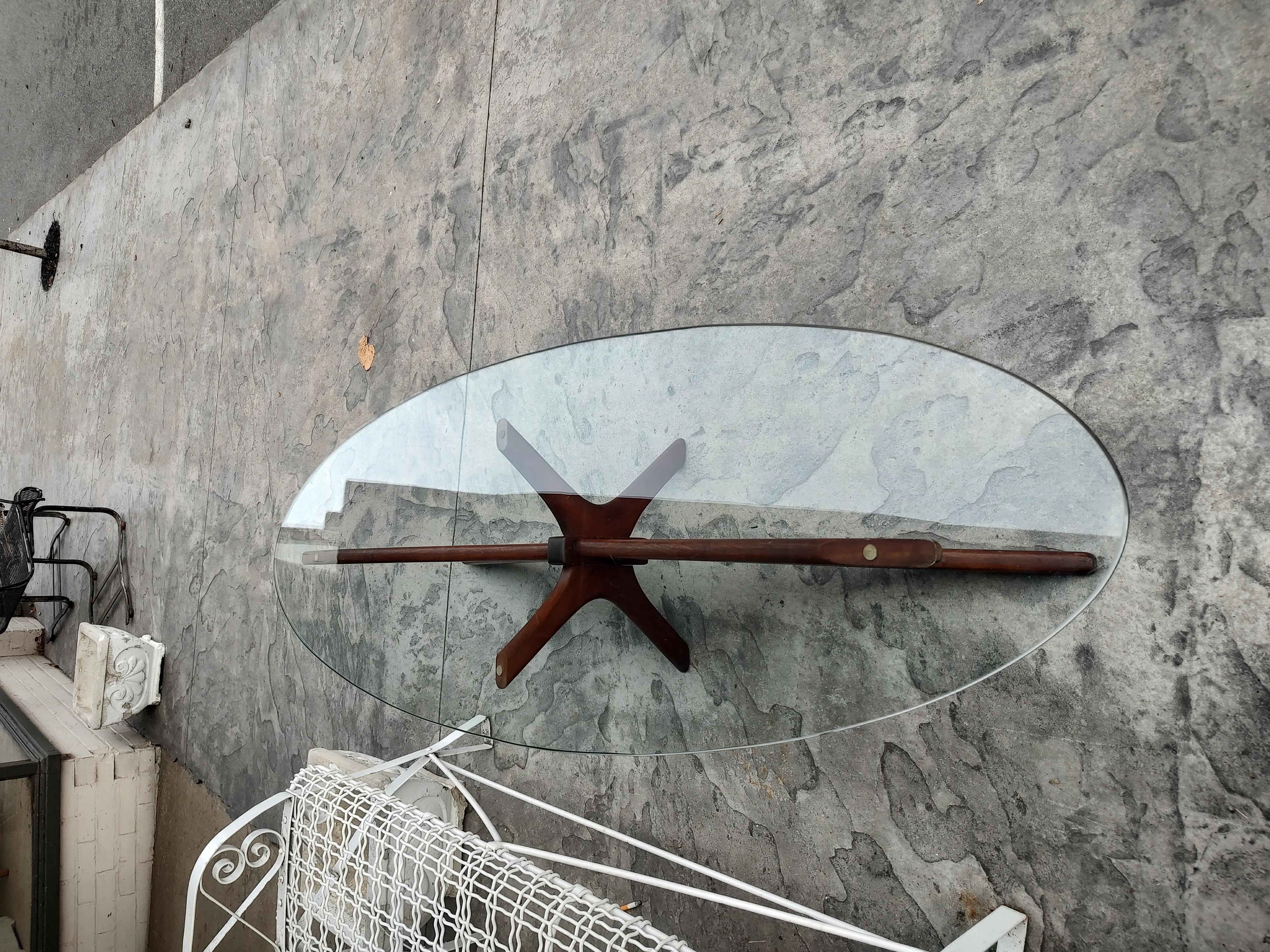 Mid-Century Modern Sculptural Walnut & Glass Cocktail Table by Adrian Pearsall For Sale 4
