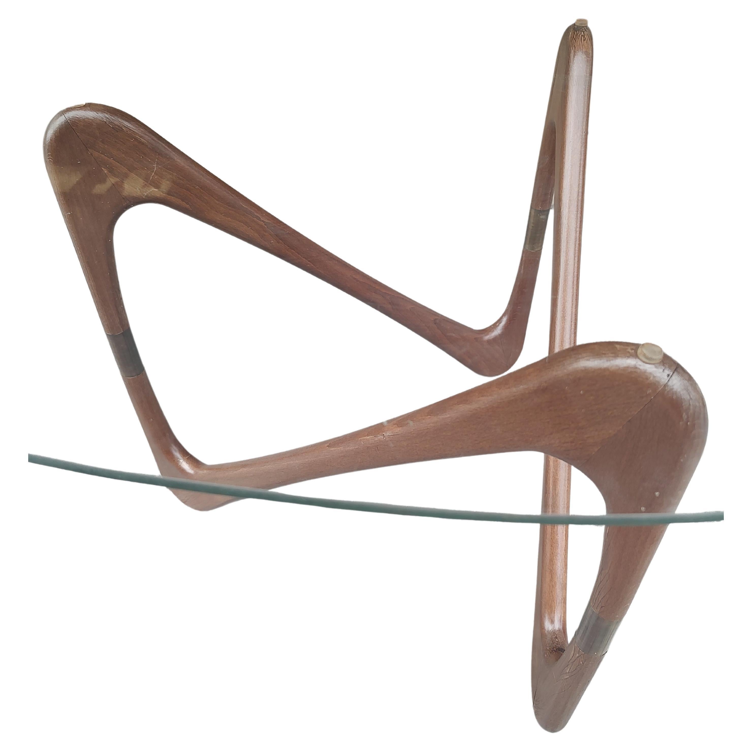 Mid-Century moderno Tavolino in noce scultoreo del Mid Century Modern Stile di Adrian Pearsall C1970 in vendita