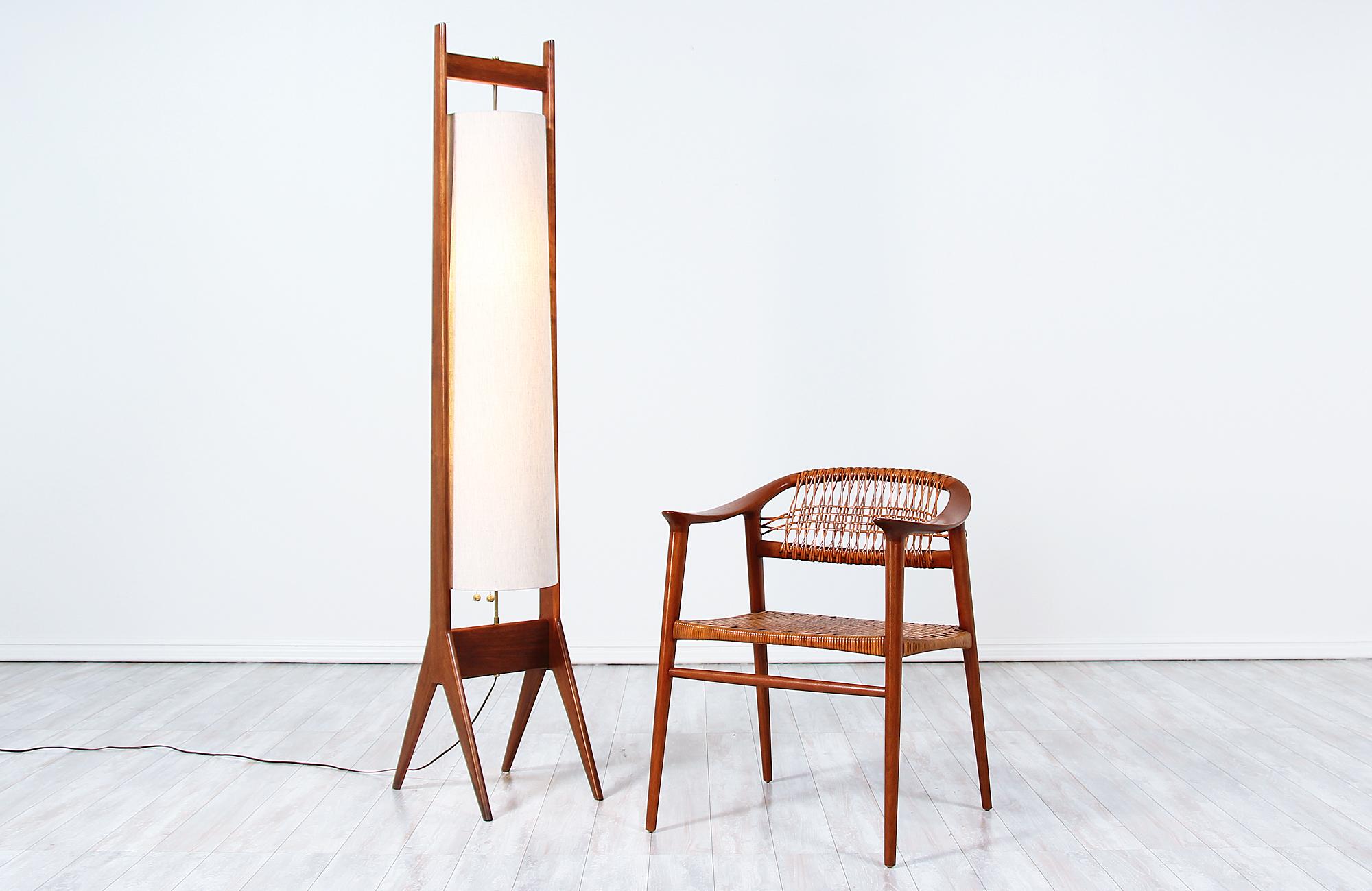 American Mid-Century Modern Sculptural Walnut Floor Lamp