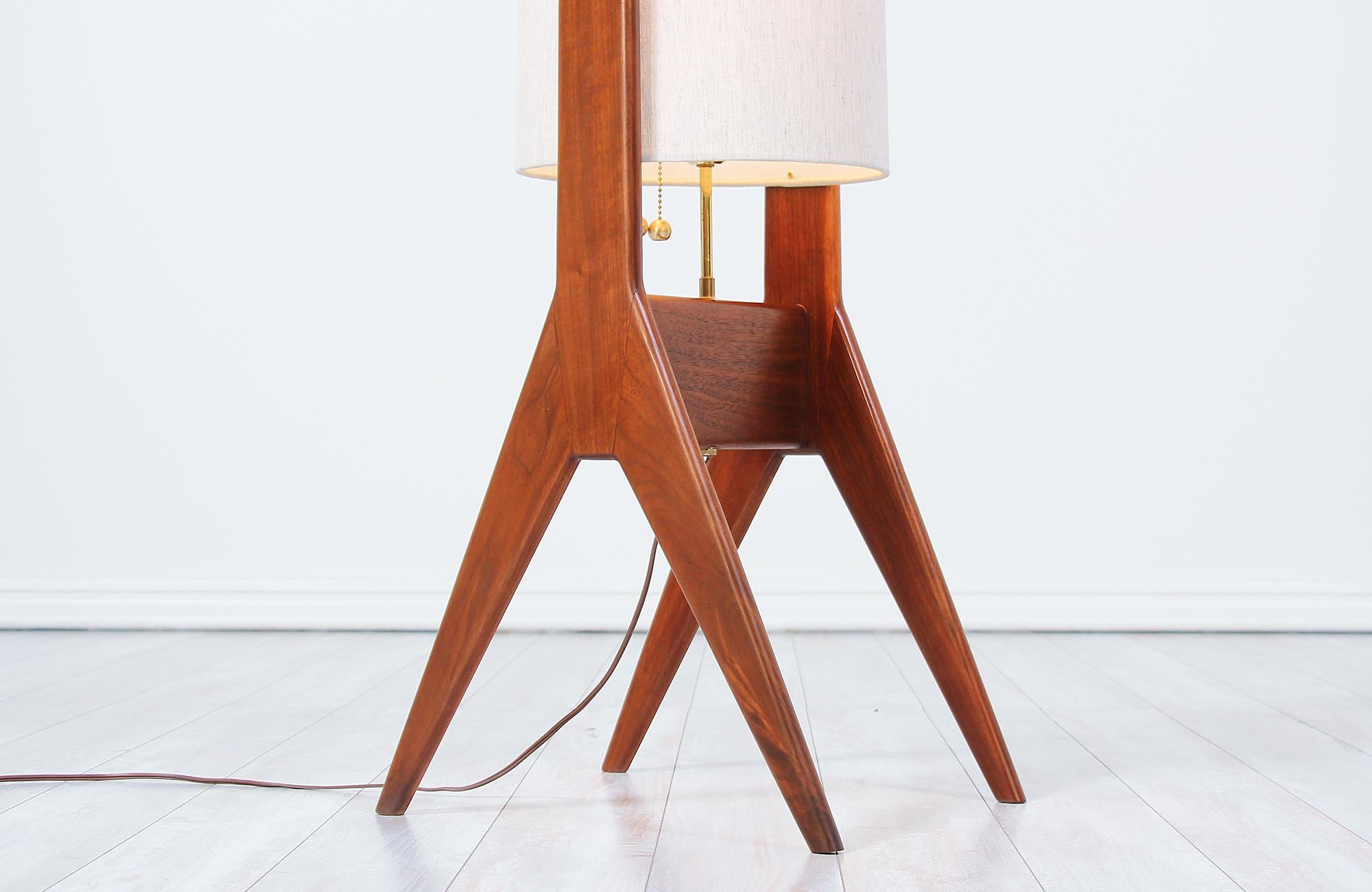Mid-Century Modern Sculptural Walnut Floor Lamp 1