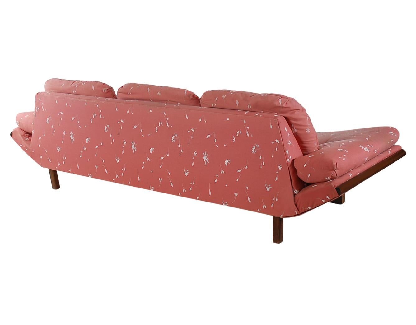 gondola style sofa