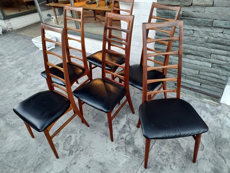 Mid-Century Modern Sculptural Walnut Ladder Back Chairs by Koefoeds Hornslet For Sale 2