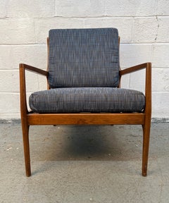 Mid-Century Modern Sculptural Walnut Lounge Chair