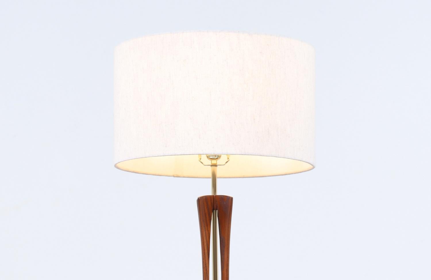 American Mid-Century Modern Sculptural Walnut Wood Table Lamp