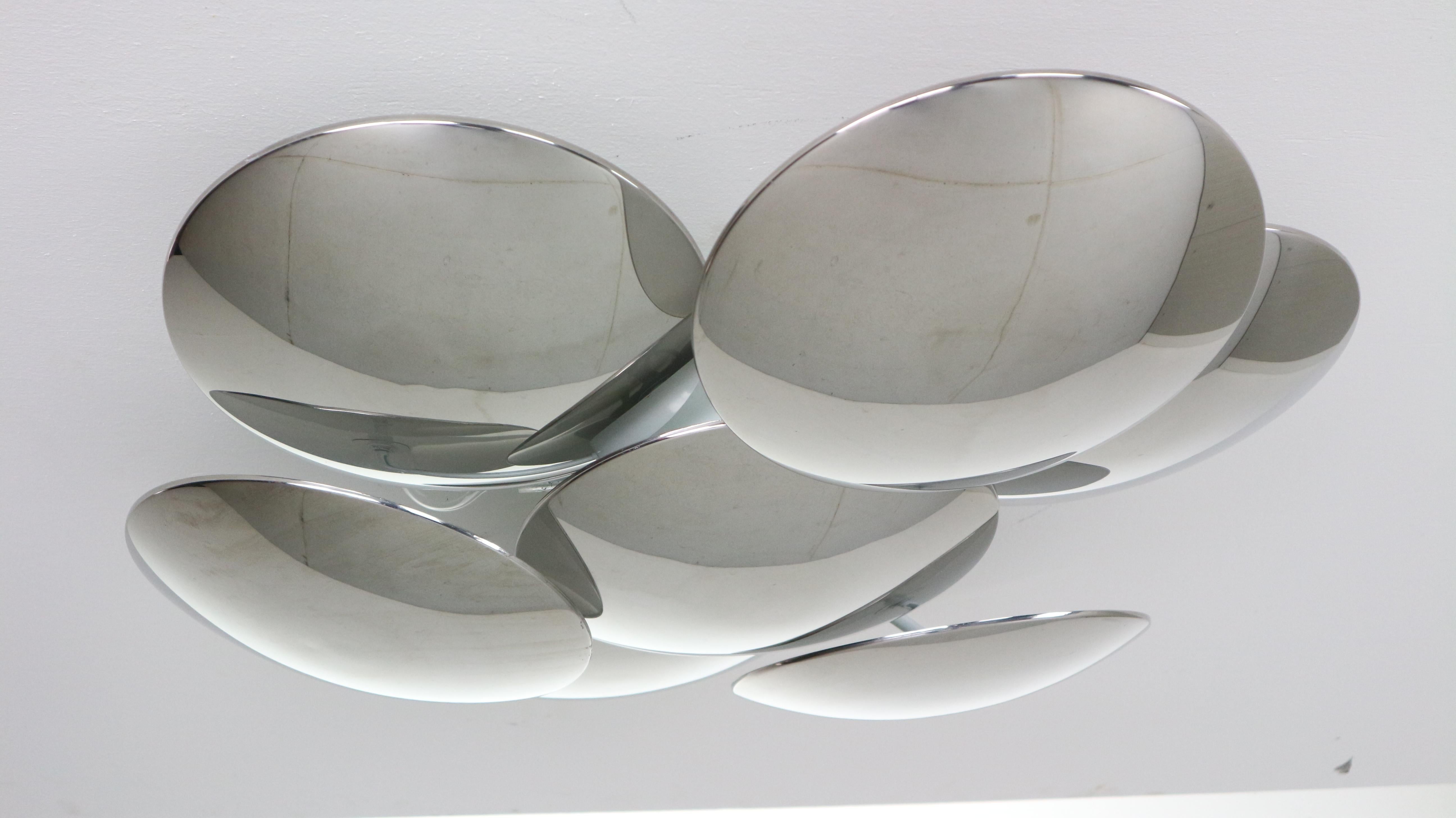 Late 20th Century Mid-Century Modern Sculpture Ceiling or Wall Light by Reggiani, Italy, 1970s