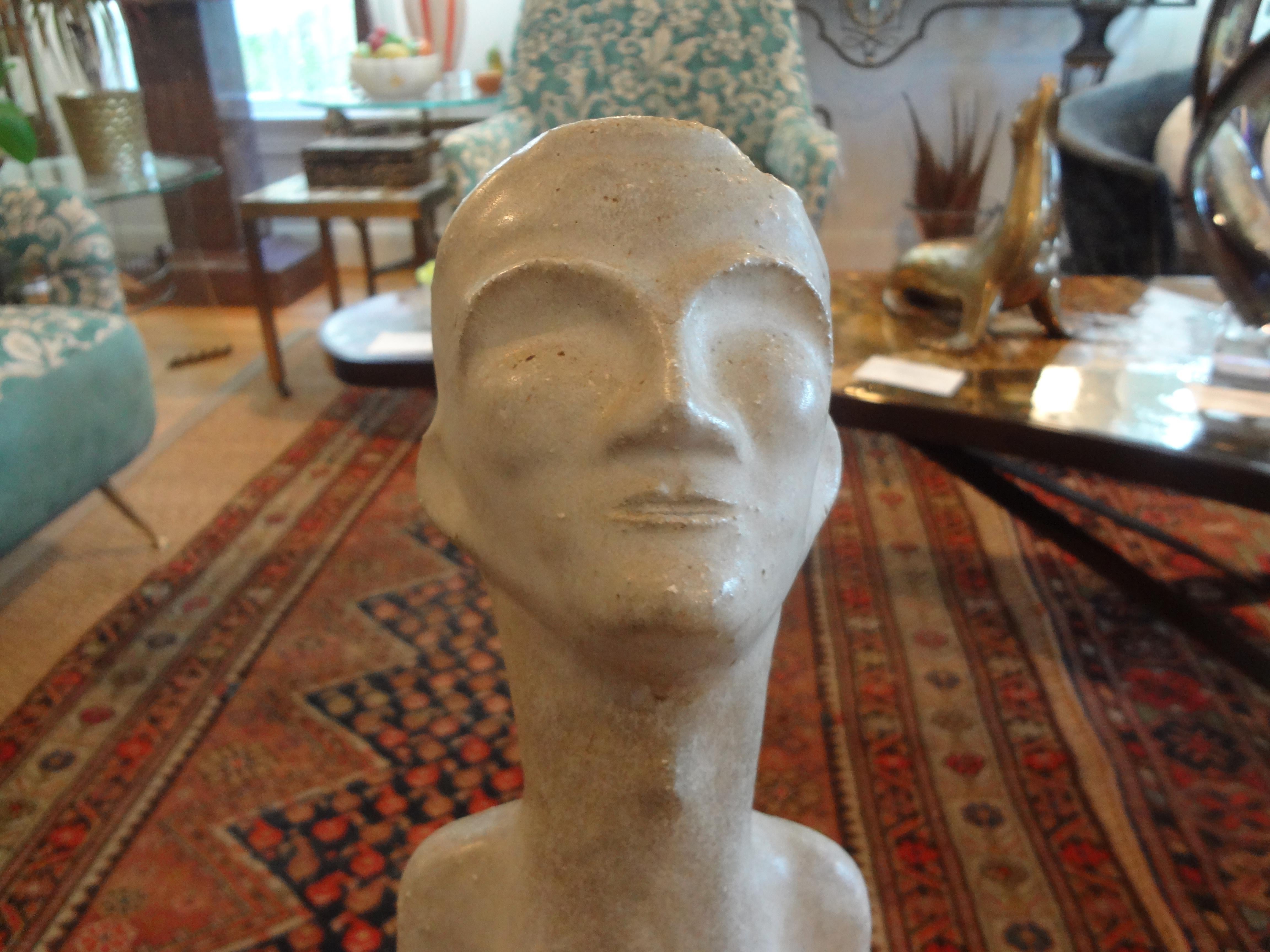 Mid-Century Modern Sculpture in the Manner of Amedeo Modigliani In Good Condition For Sale In Houston, TX