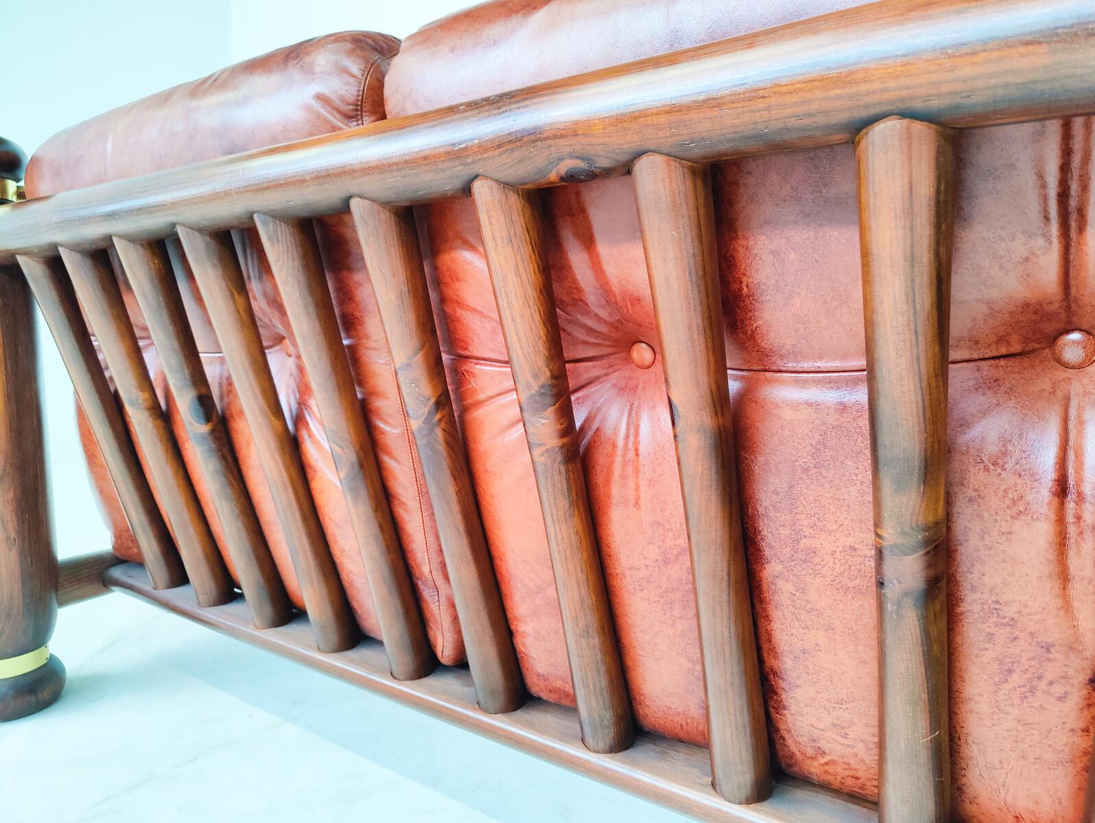 Ensemble de sièges modernes du milieu du siècle, cuir et bois, Italie, 1970 en vente 7