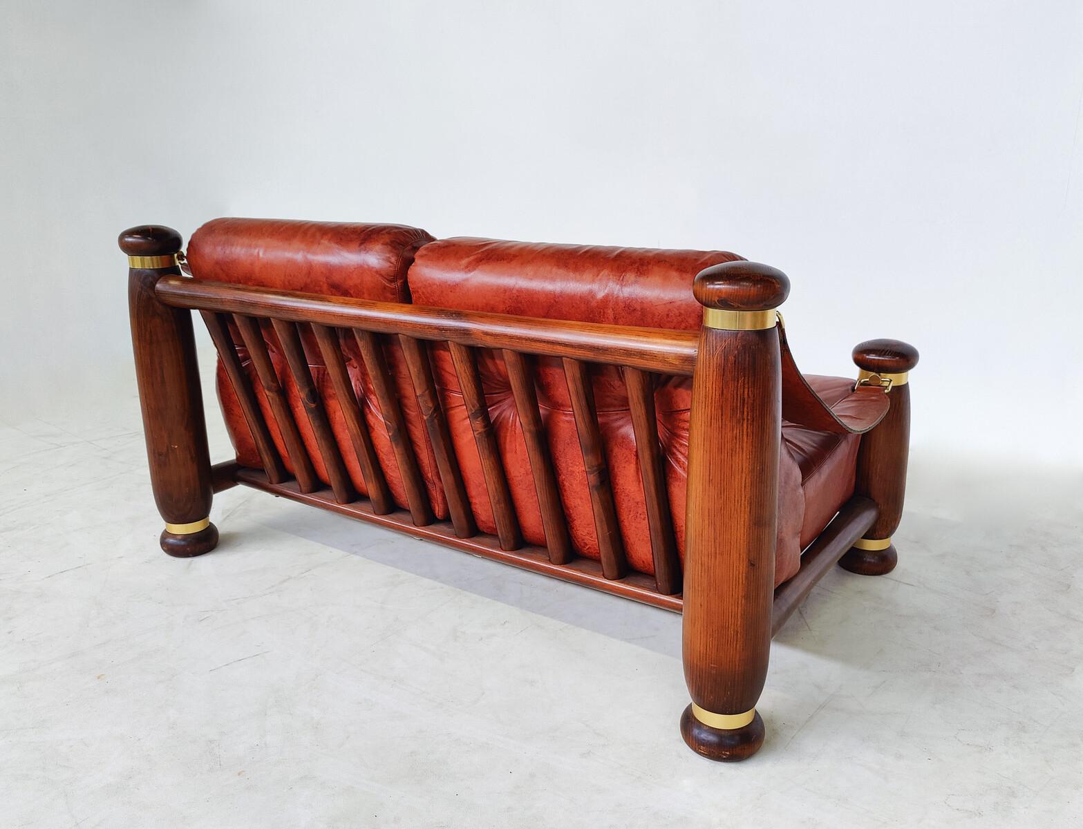 italien Ensemble de sièges modernes du milieu du siècle, cuir et bois, Italie, 1970 en vente