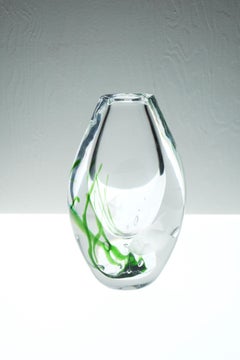 Scandinavia modern seaweed and fish vase made by Vicke Lindstrand Kosta, Sweden