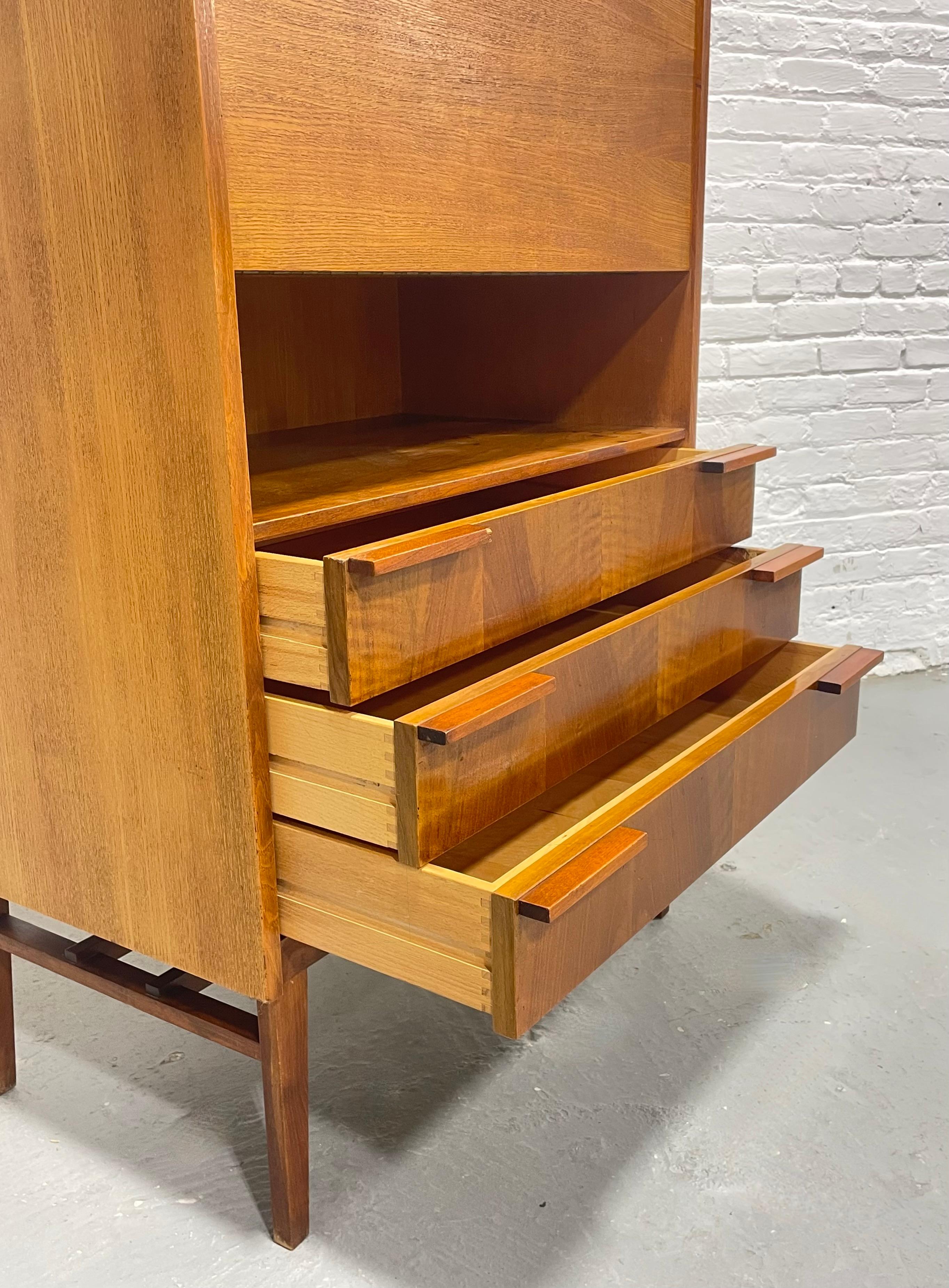 Moderner Sekretär / Bar aus der Jahrhundertmitte von František Mezuláník für UP Závody im Angebot 4