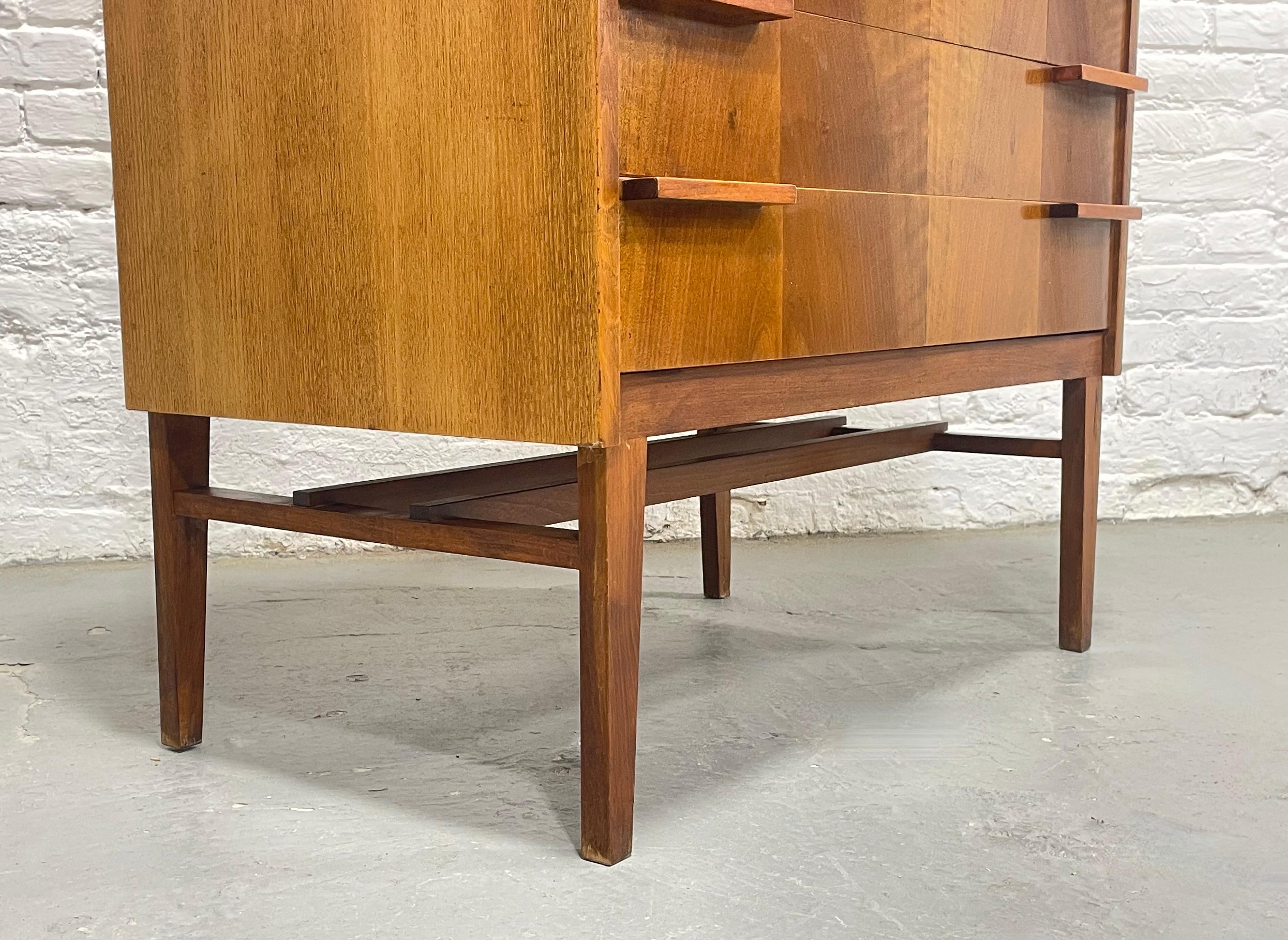 Moderner Sekretär / Bar aus der Jahrhundertmitte von František Mezuláník für UP Závody im Angebot 5