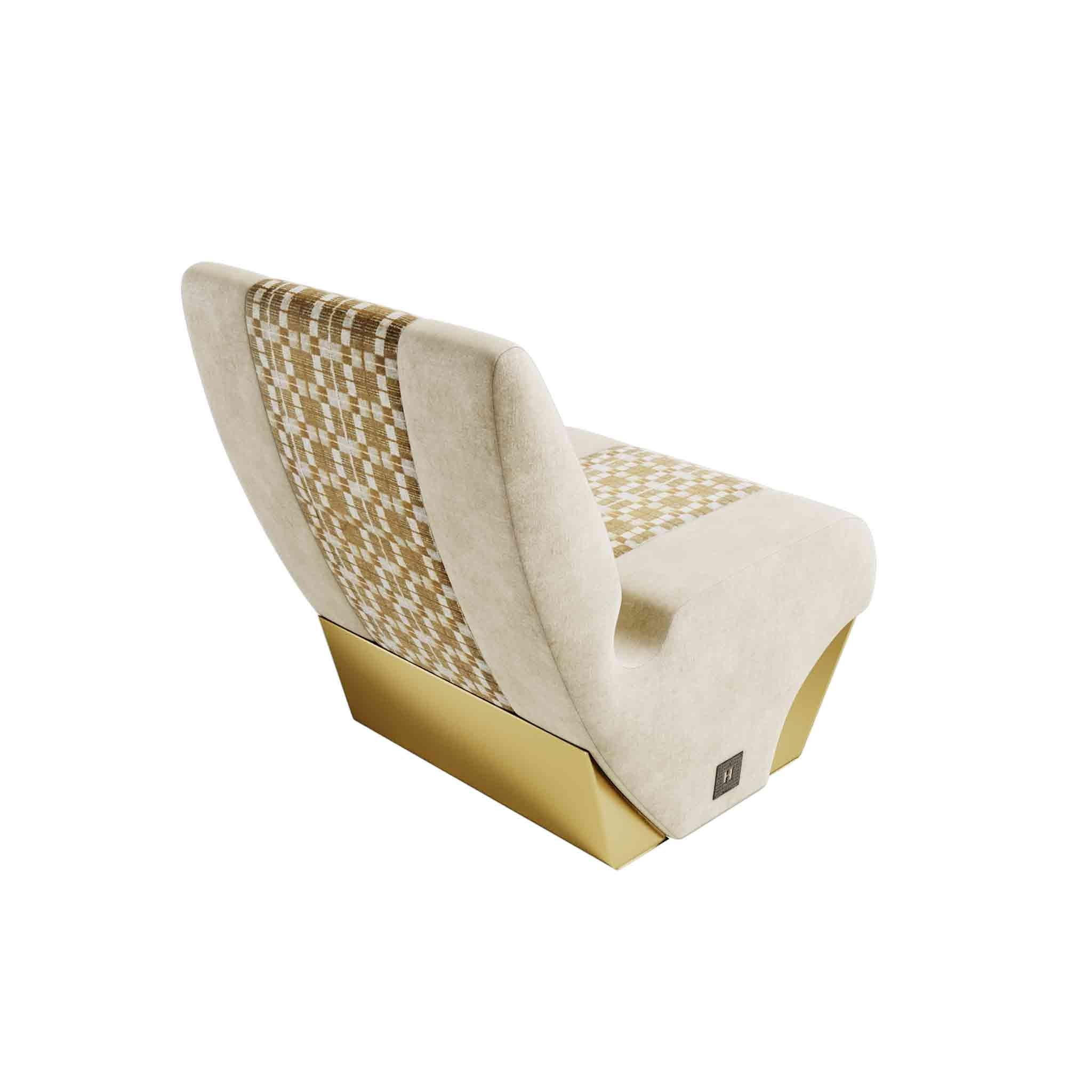 Moderner Sessel aus der Mitte des Jahrhunderts aus Wildleder und Jacquard mit Messingdetails aus Messing (Poliert) im Angebot