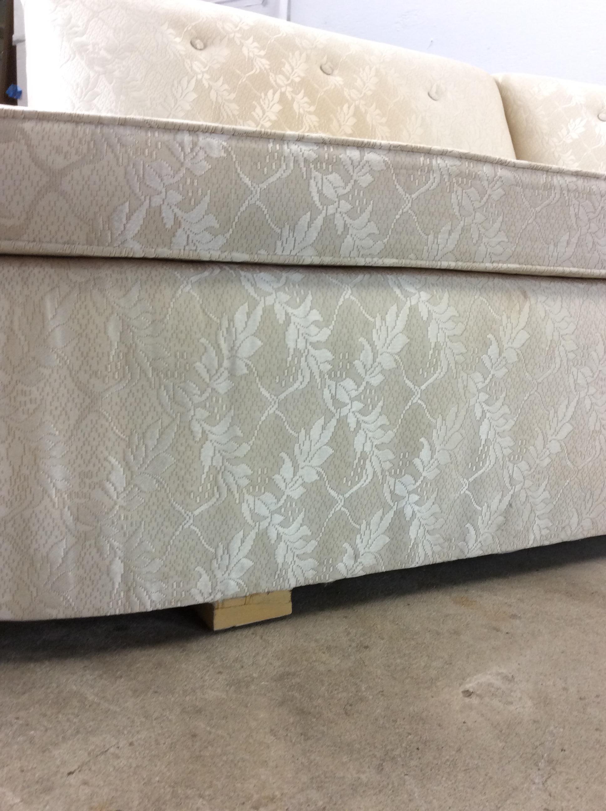 Canapé sectionnel moderne du milieu du siècle avec tissu d'ameublement vintage en vente 6