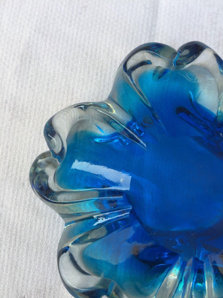 Mid Century Modern, Seguso Murano Sommerso Blue Murano Glass Ashtray, Italy 1970 For Sale 1