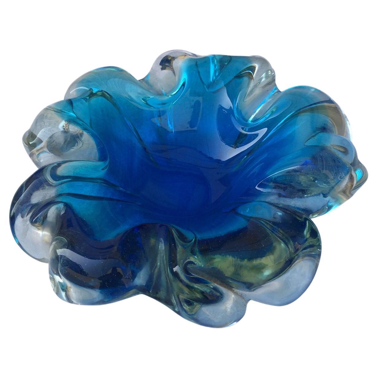 Mid Century Modern, Seguso Murano Glass Sommerso Blau Murano Glas Aschenbecher, Italien 1970