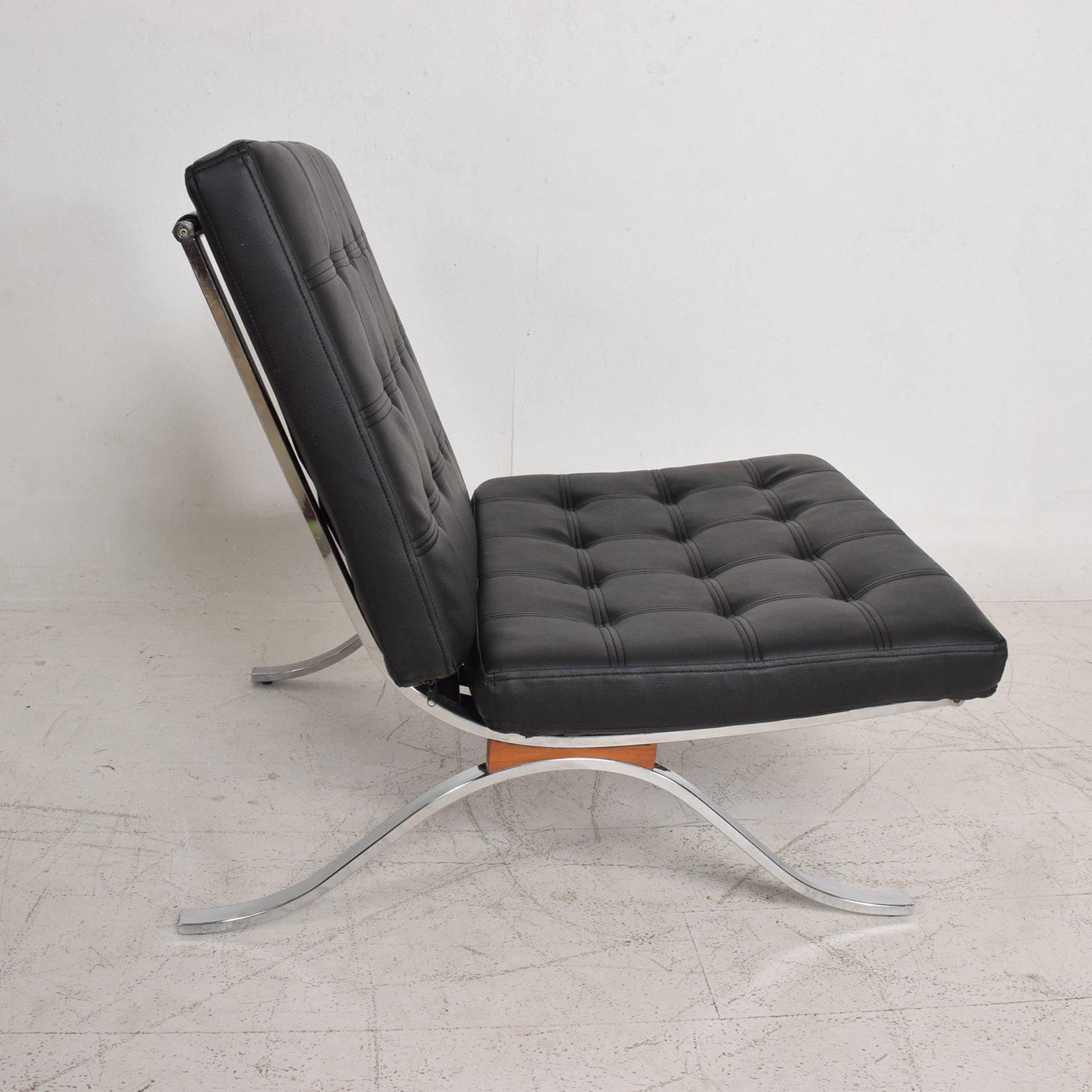 Mid-Century Modern Selig Barcelona Chair Chrome and Naugahyde 2