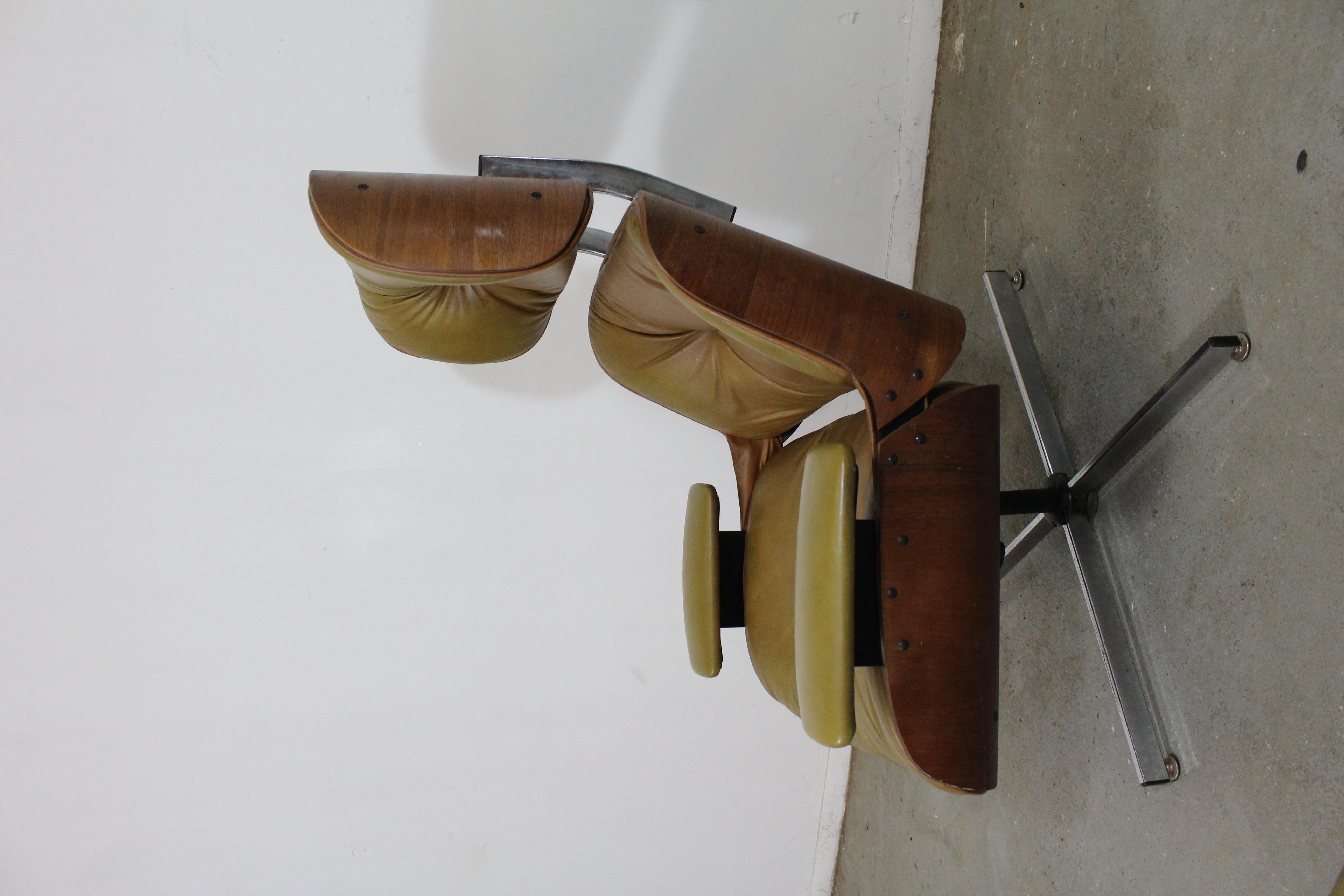 Mid-Century Modern Selig Eames Leather Lounge Chair and Ottoman 1