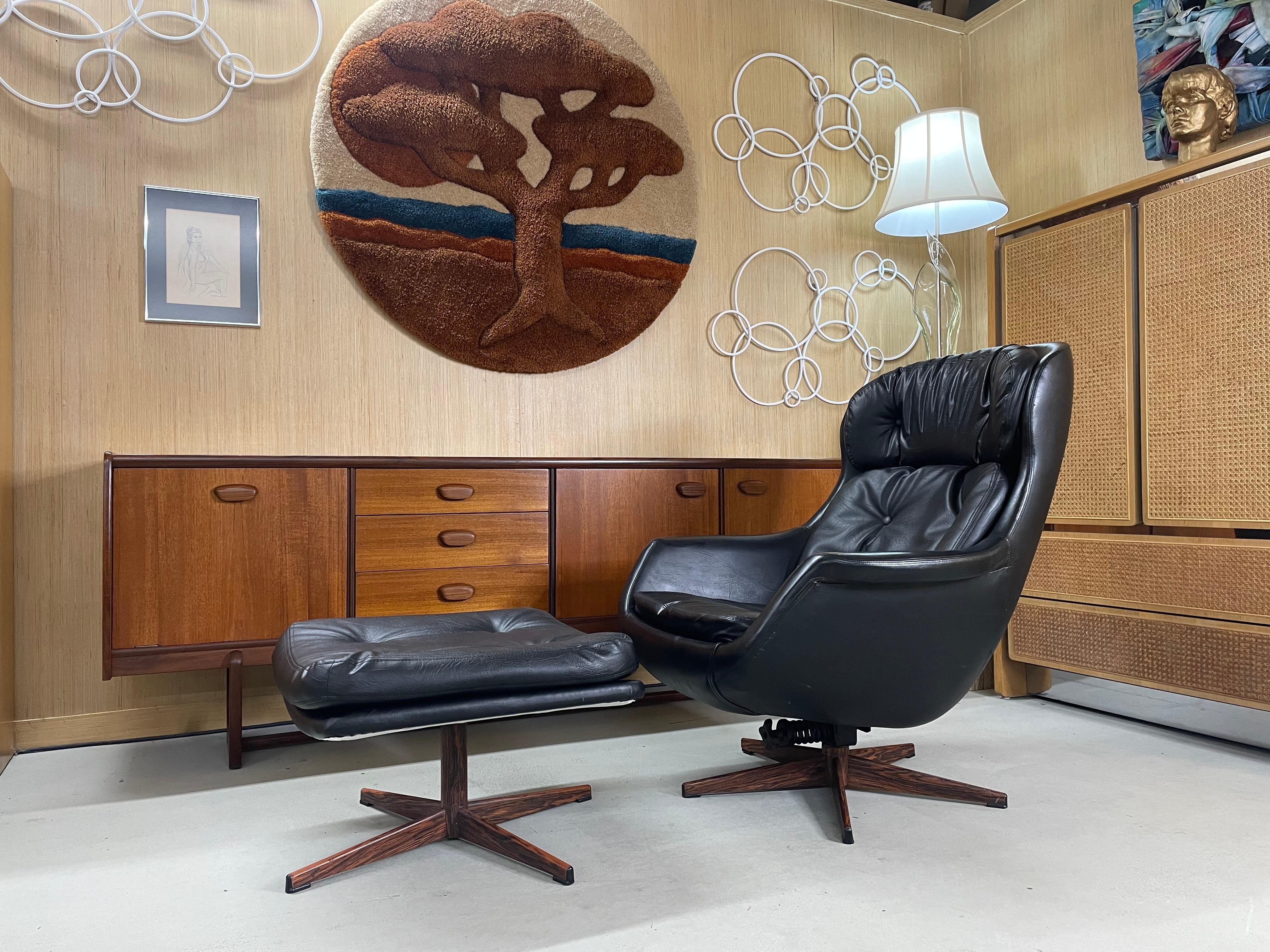 Scandinavian Modern Mid-Century Modern Selig Imperial Swivel Pod Egg Chair Recliner and Ottoman