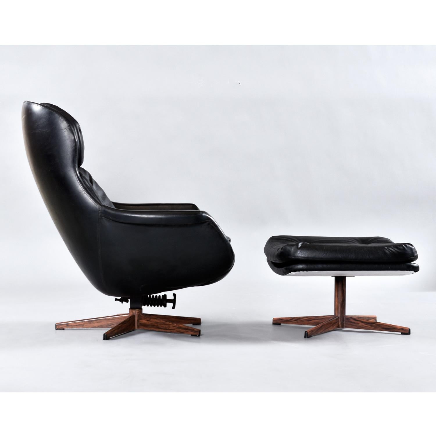 Late 20th Century Mid-Century Modern Selig Imperial Swivel Pod Egg Chair Recliner and Ottoman