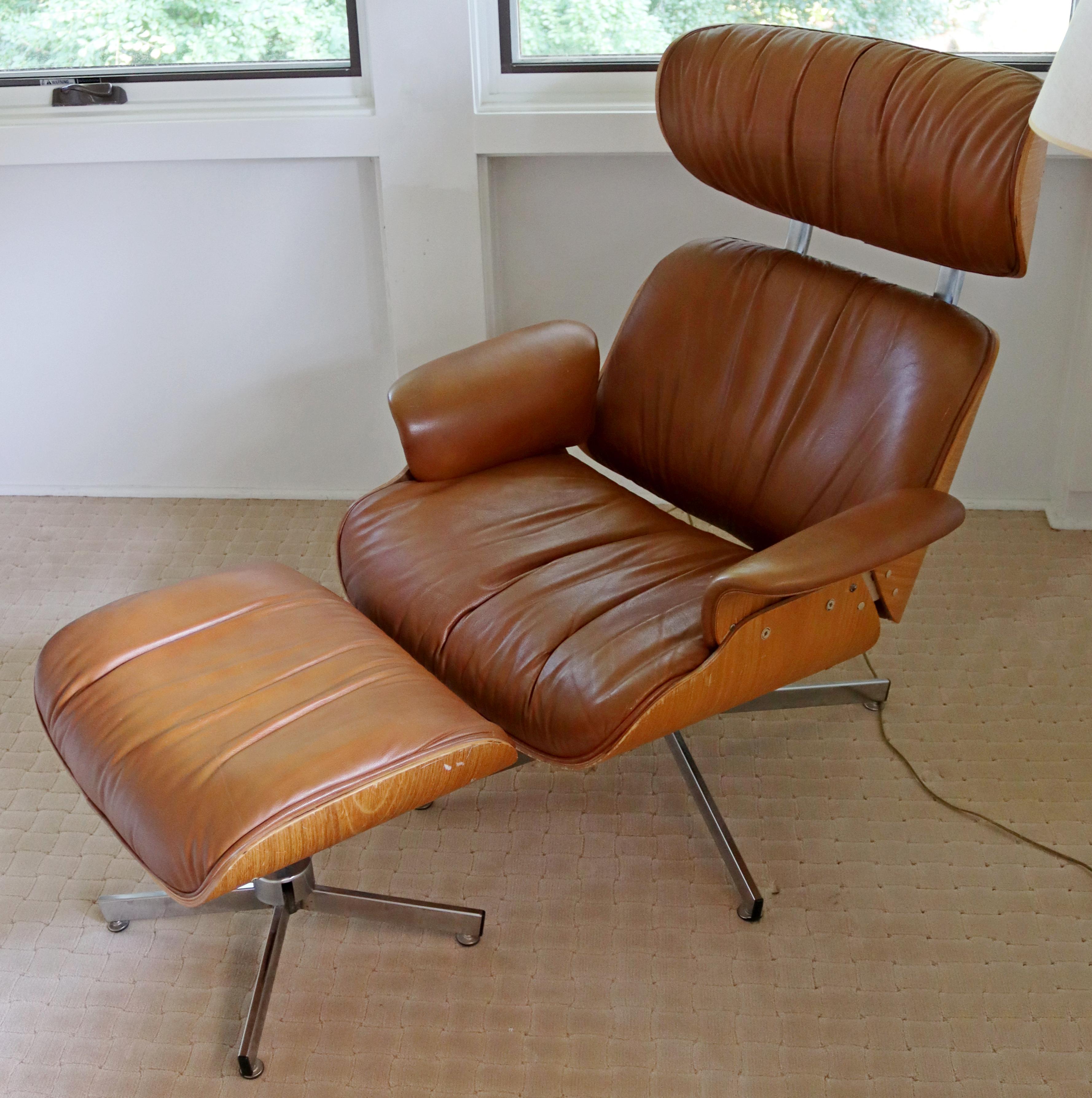 Mid-Century Modern Selig Lounge Chair & Ottoman 1970s Brown Eames Style In Good Condition In Keego Harbor, MI