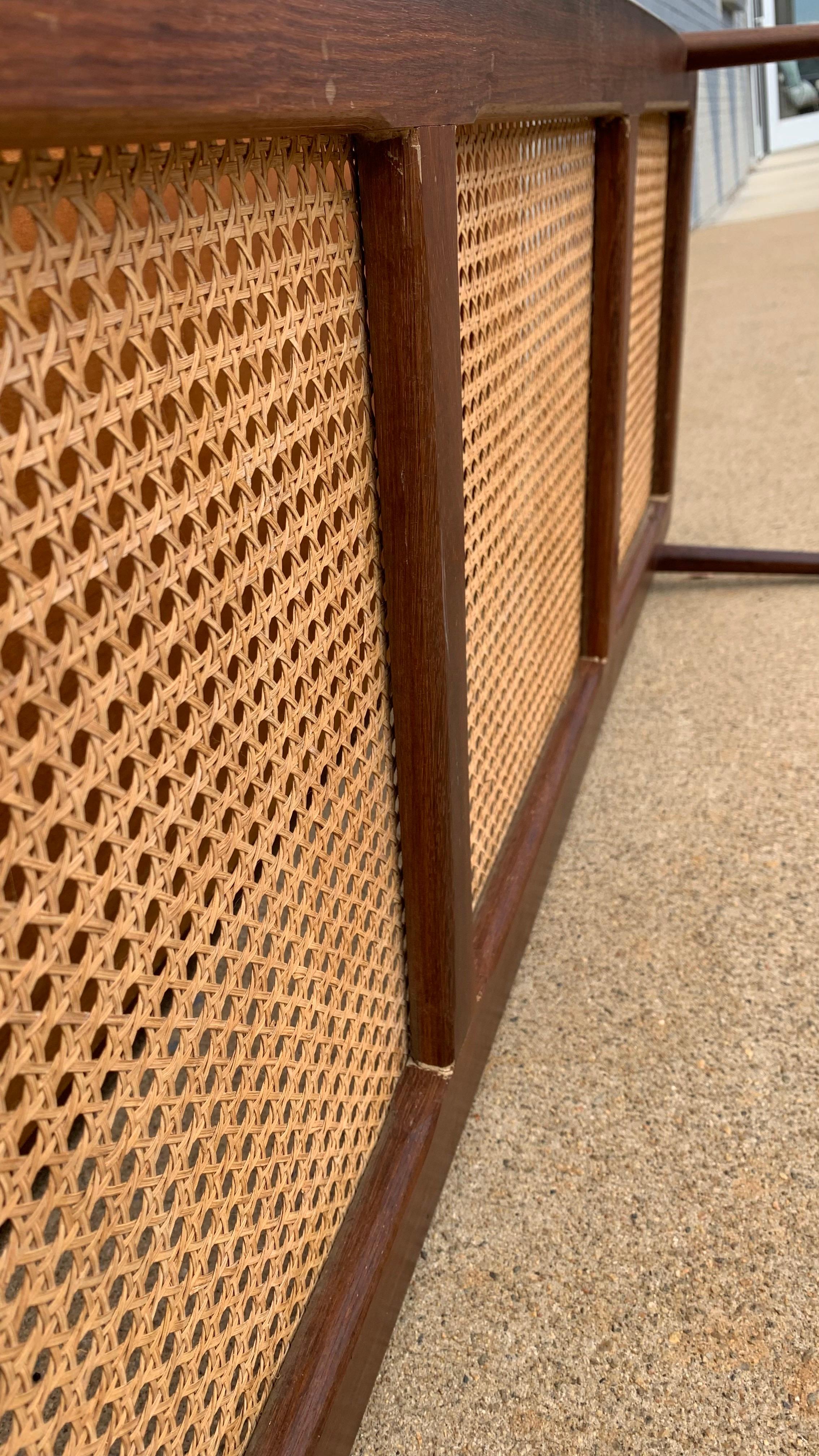 Table basse moderne du milieu du siècle, style Selig en vente 5