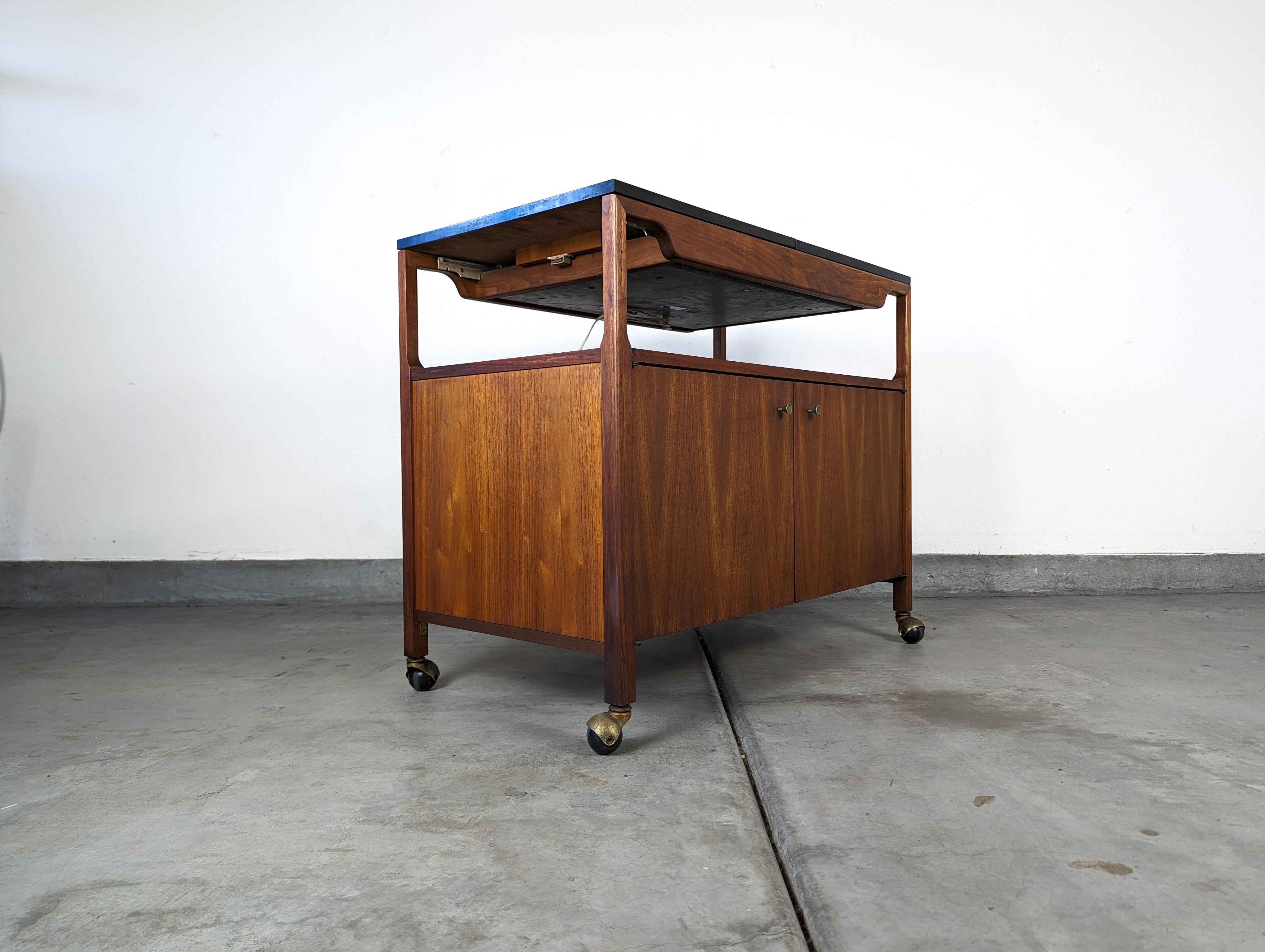 Mid-20th Century Mid Century Modern Serving Bar Cart with Hot Plate by Brown Saltman, c1960s For Sale