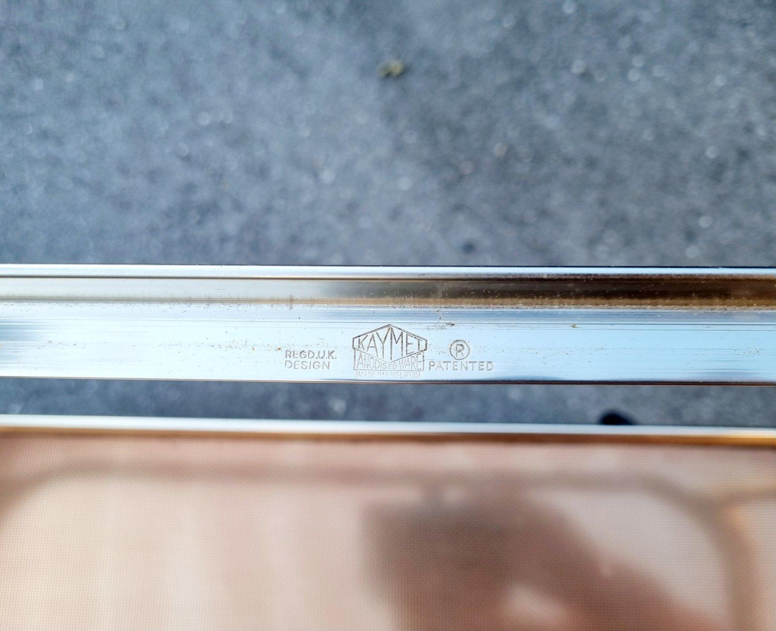 Chariot de service moderne du milieu du siècle Produit par Kaymet, Royaume-Uni, années 60 en vente 3