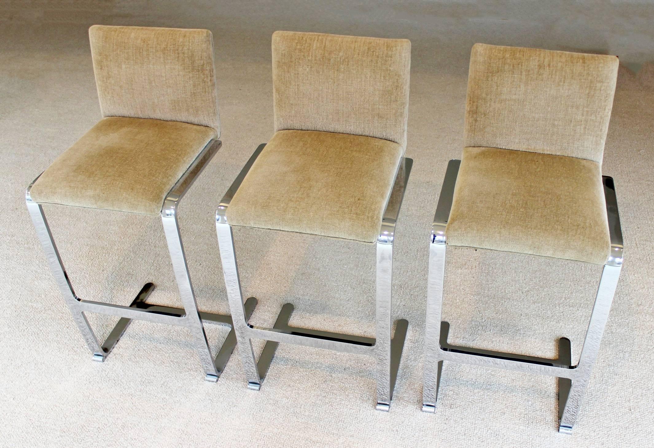 Mid-Century Modern Set of three Mies van der Rohe for Knoll Brno Bar Stools In Good Condition In Keego Harbor, MI