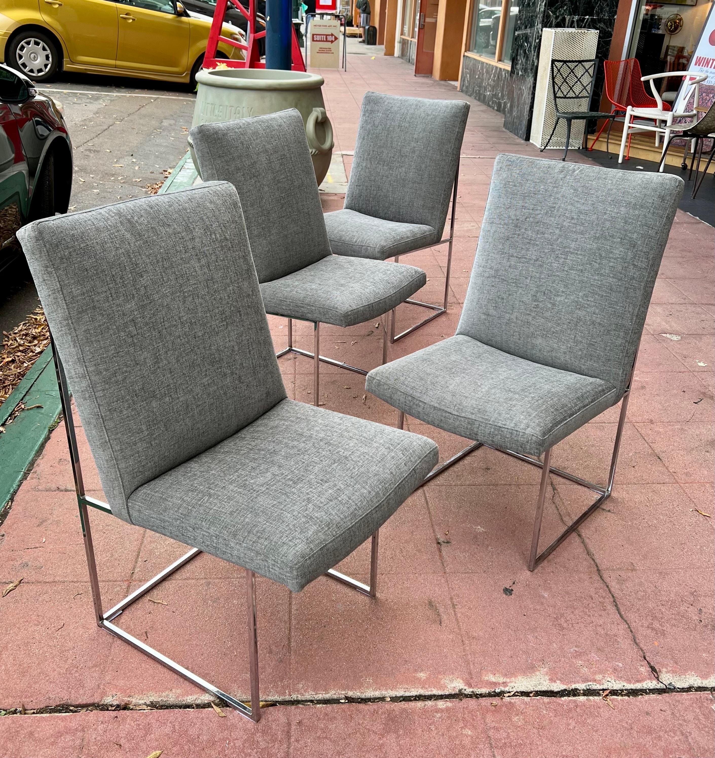 Mid-Century Modern Set Dining Chairs Designed by Milo Baughman New Upholstery In Excellent Condition In San Diego, CA