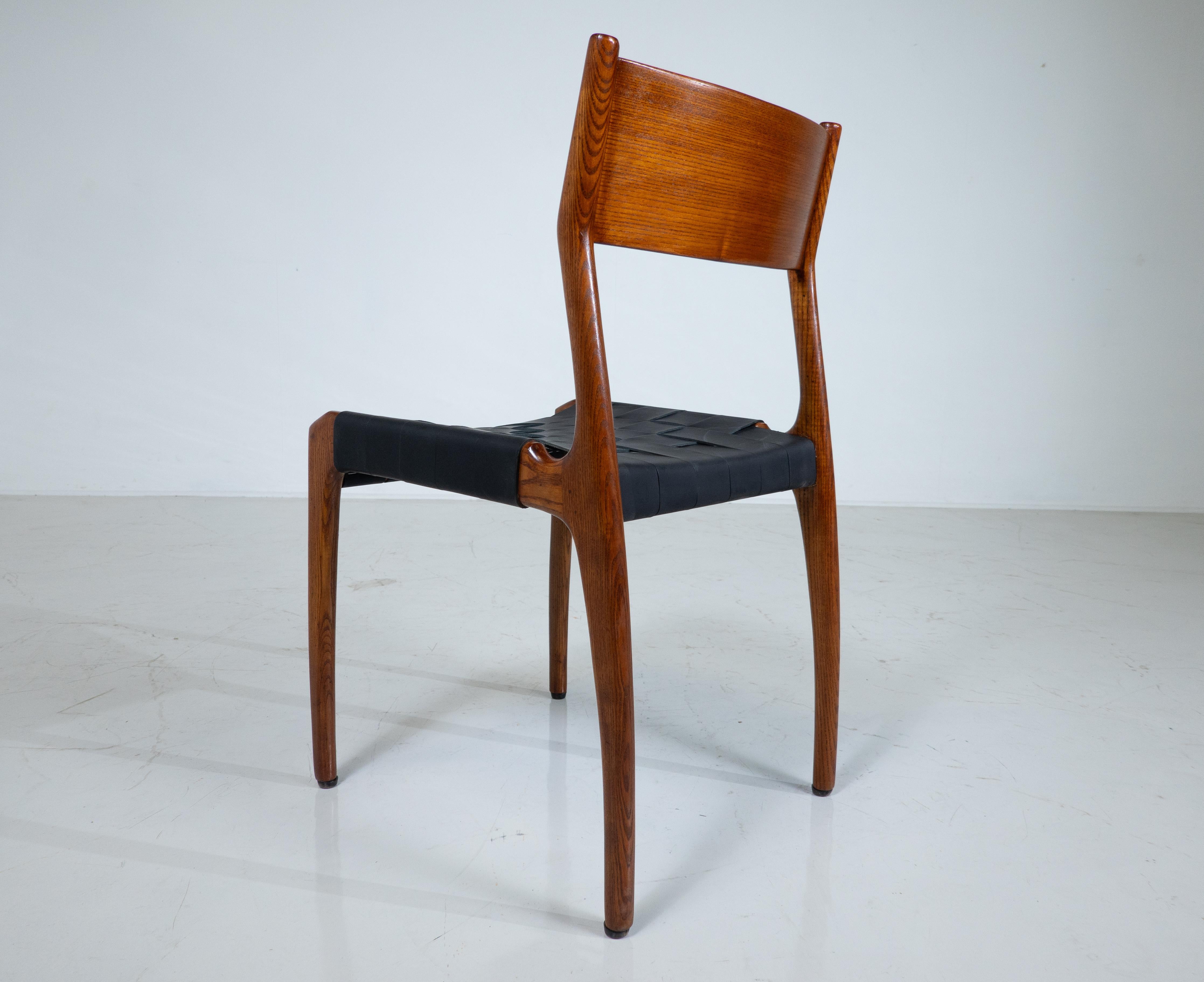 Mid-Century Modern Set of 12 Dining Chairs by Fratelli Reguitti, Italy, 1950s For Sale 7