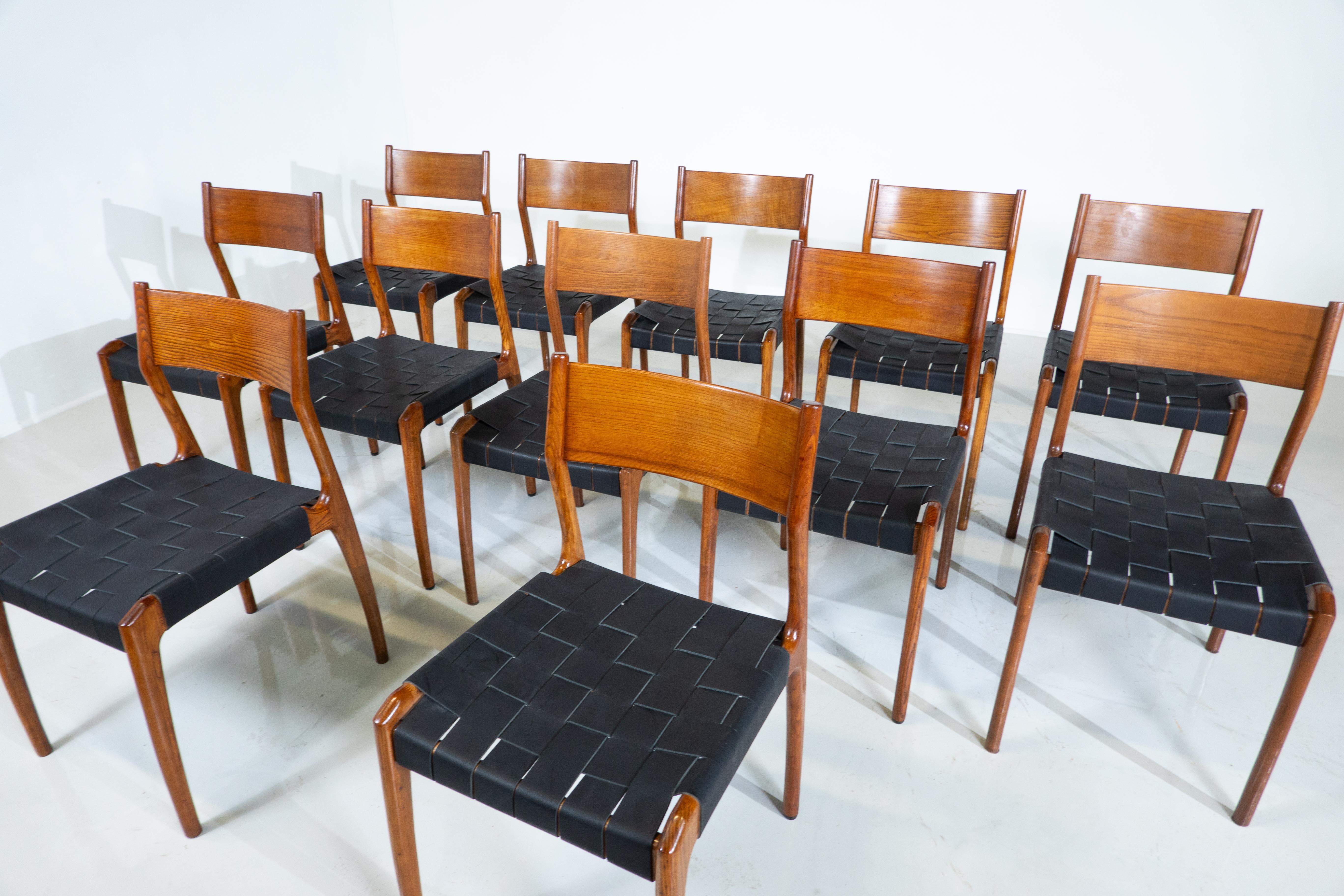 Moderner Satz von 12 Esszimmerstühlen aus der Mitte des Jahrhunderts von Fratelli Reguitti, Italien, 1950er Jahre im Angebot 1
