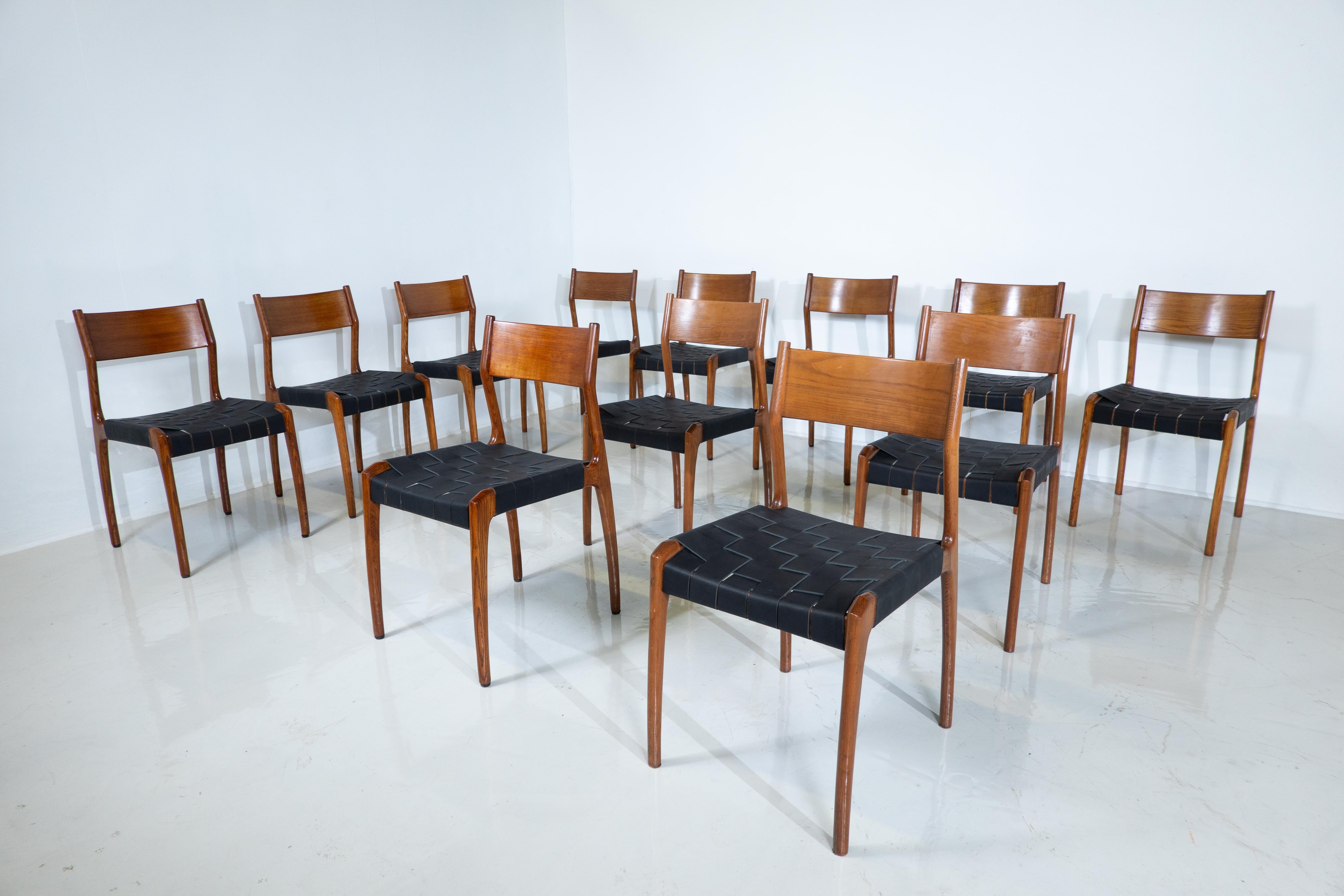 Moderner Satz von 12 Esszimmerstühlen aus der Mitte des Jahrhunderts von Fratelli Reguitti, Italien, 1950er Jahre im Angebot 3