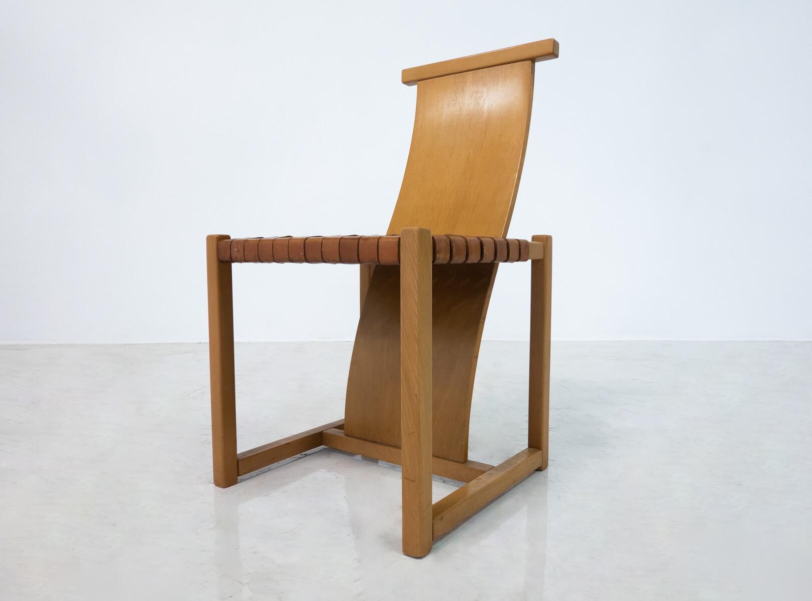 Mid-Century Modern Set of 12 Wood and Leather Chairs, Italy, 1950s For Sale 2