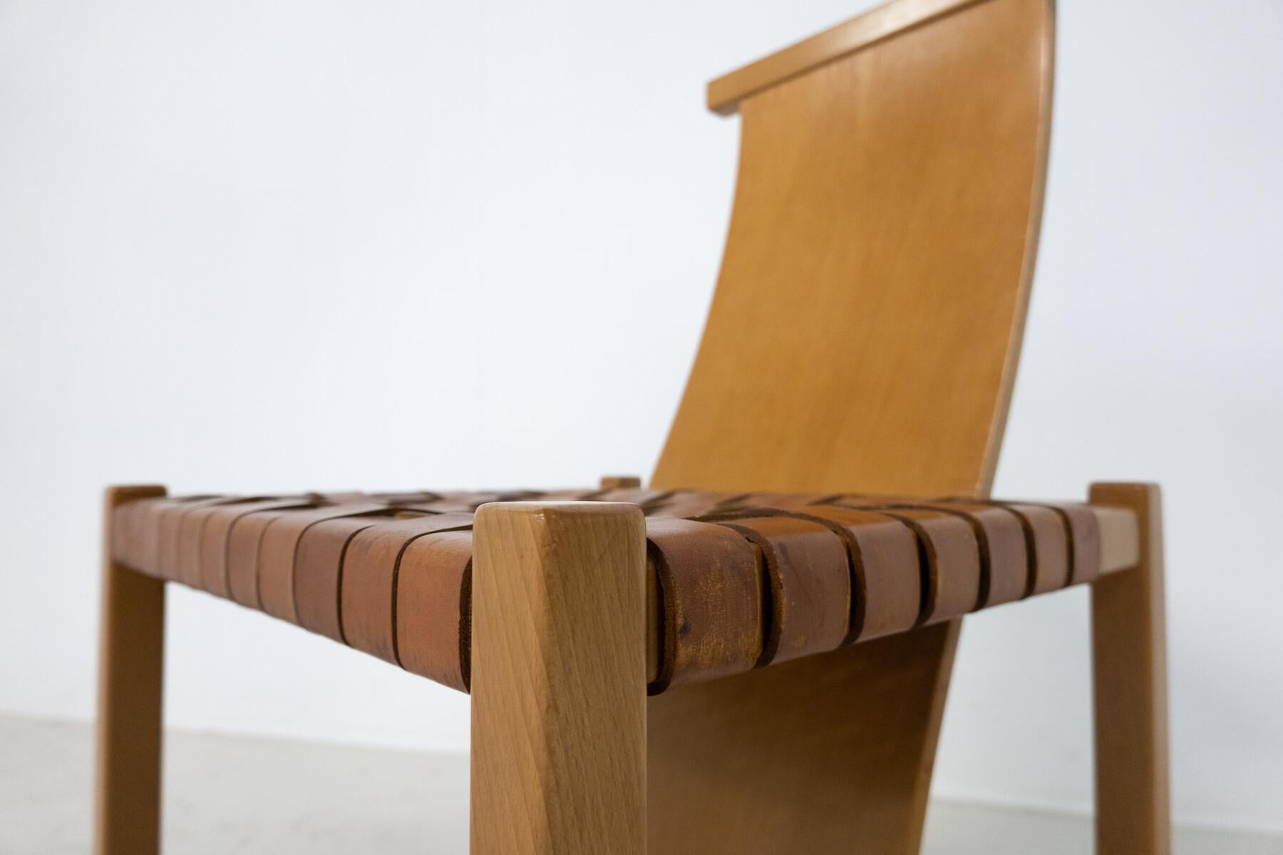 Mid-Century Modern Set of 12 Wood and Leather Chairs, Italy, 1950s For Sale 5