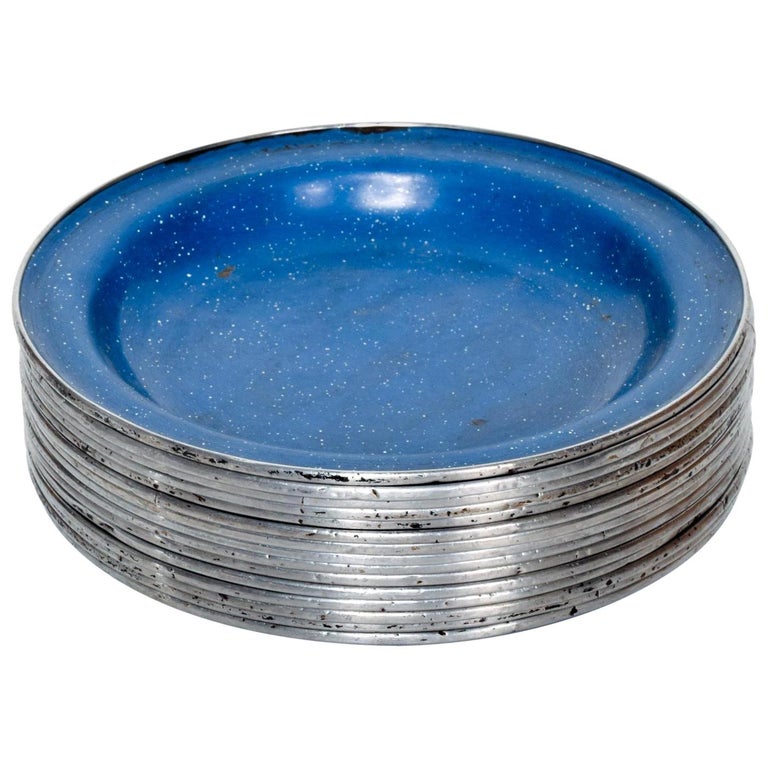 MidCentury Modern Set of '15' Enamel Dining Plates in Blue Color For