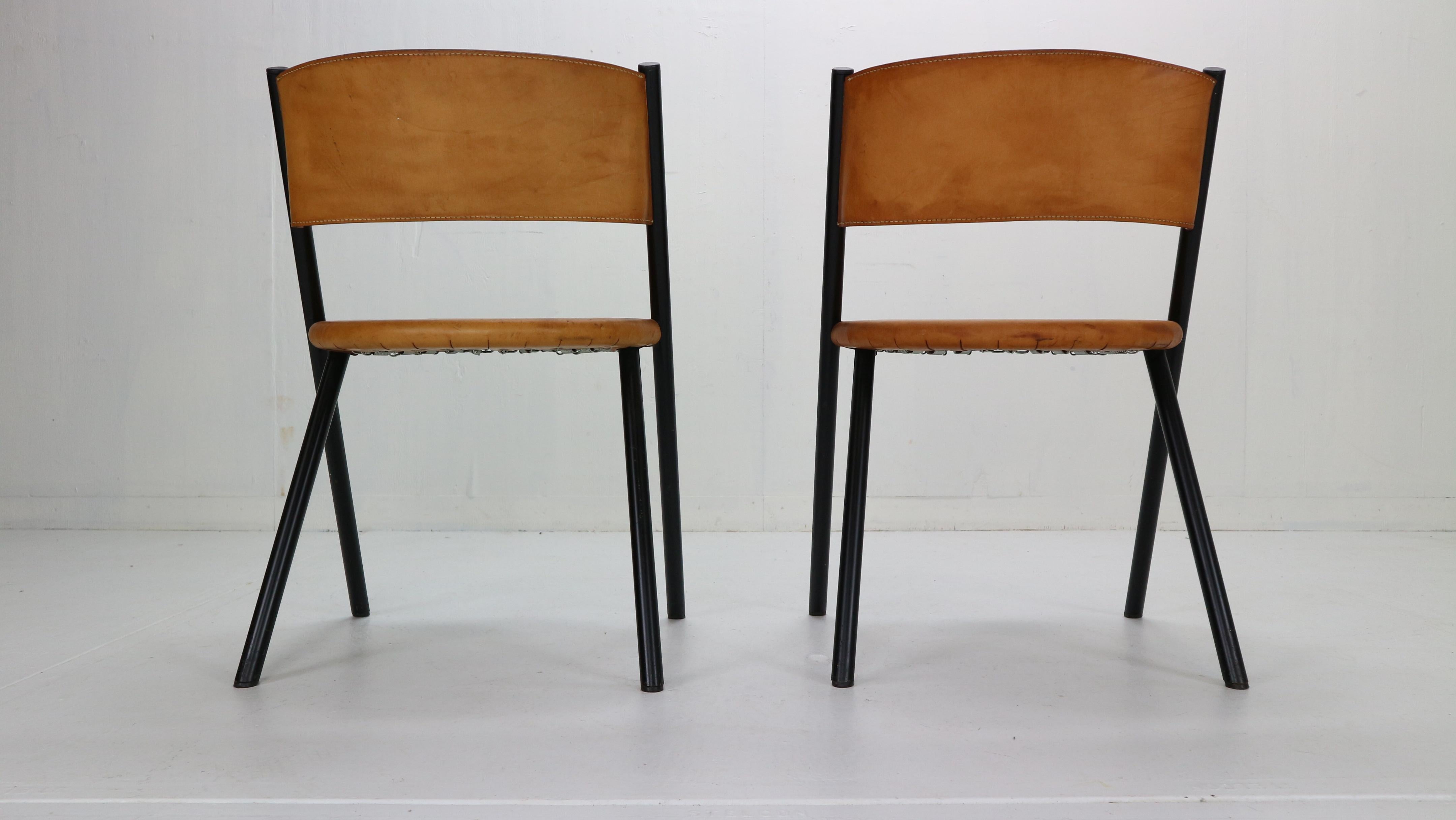 Late 20th Century Mid-Century Modern Set of 2 Cognac Leather Chairs, 1970s, Italy