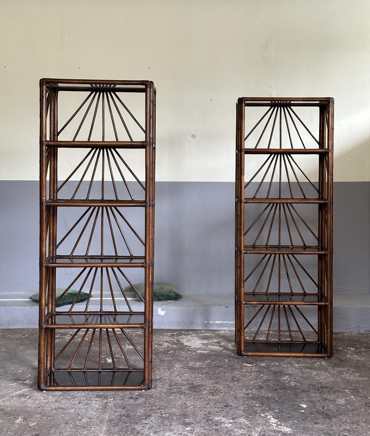 Mid-century modern set of 2 Étagère/Bookcase 1970 Italian manufactuing in bamboo For Sale 6