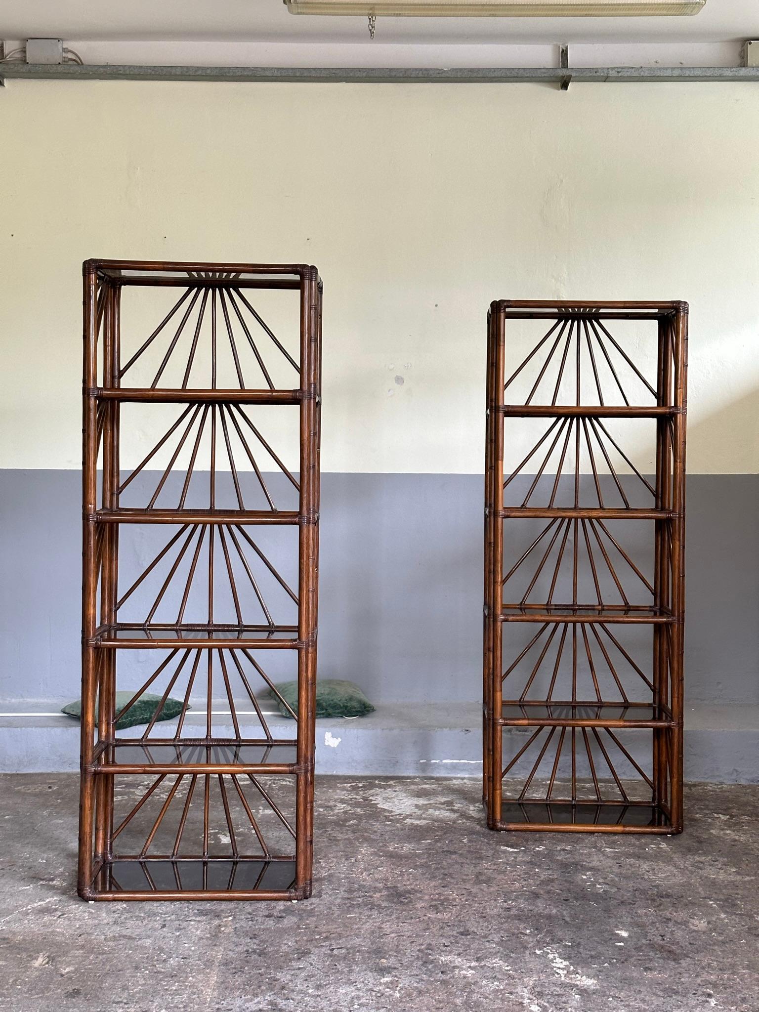 Mid-century modern set of 2 Étagère/Bookcase 1970 Italian manufactuing in bamboo For Sale 7