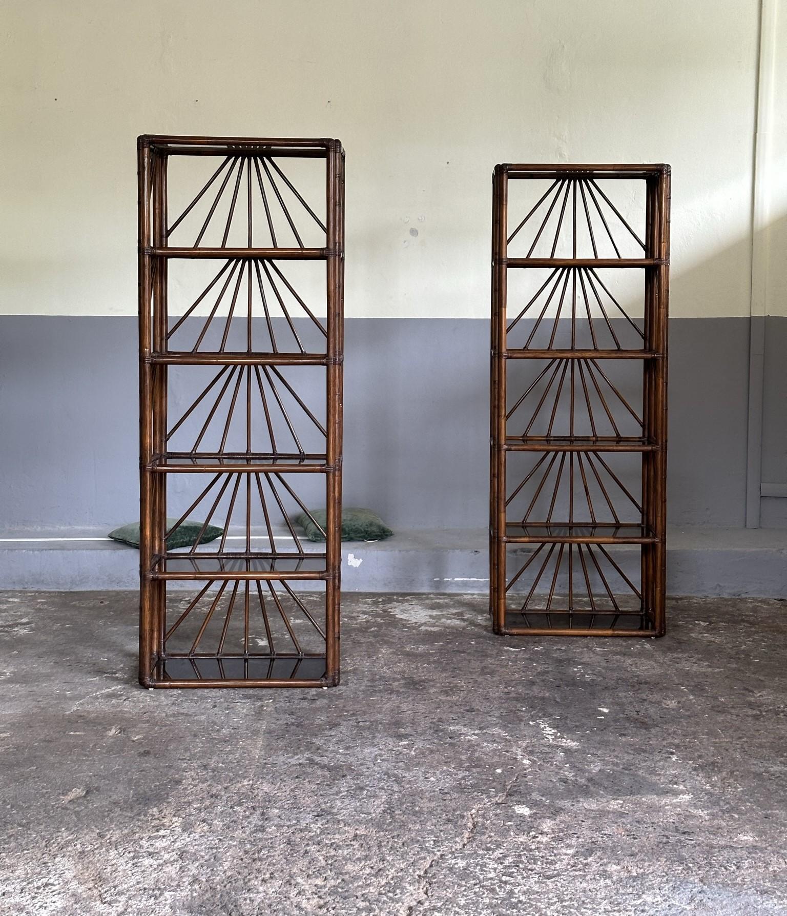 Mid-century modern set of 2 Étagère/Bookcase 1970 Italian manufactuing in bamboo For Sale 8