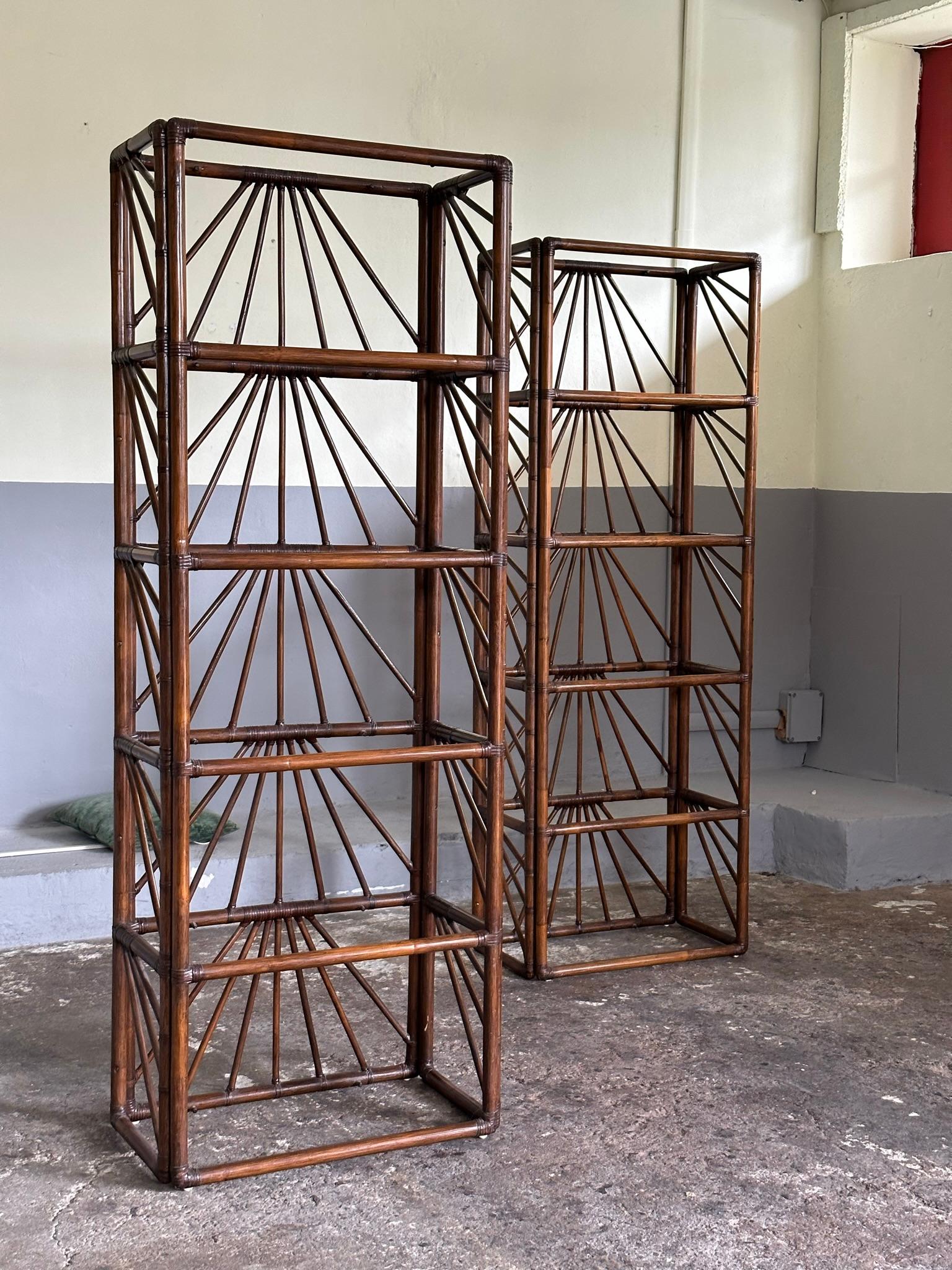 Mid-century modern set of 2 Étagère/Bookcase 1970 Italian manufactuing in bamboo For Sale 2