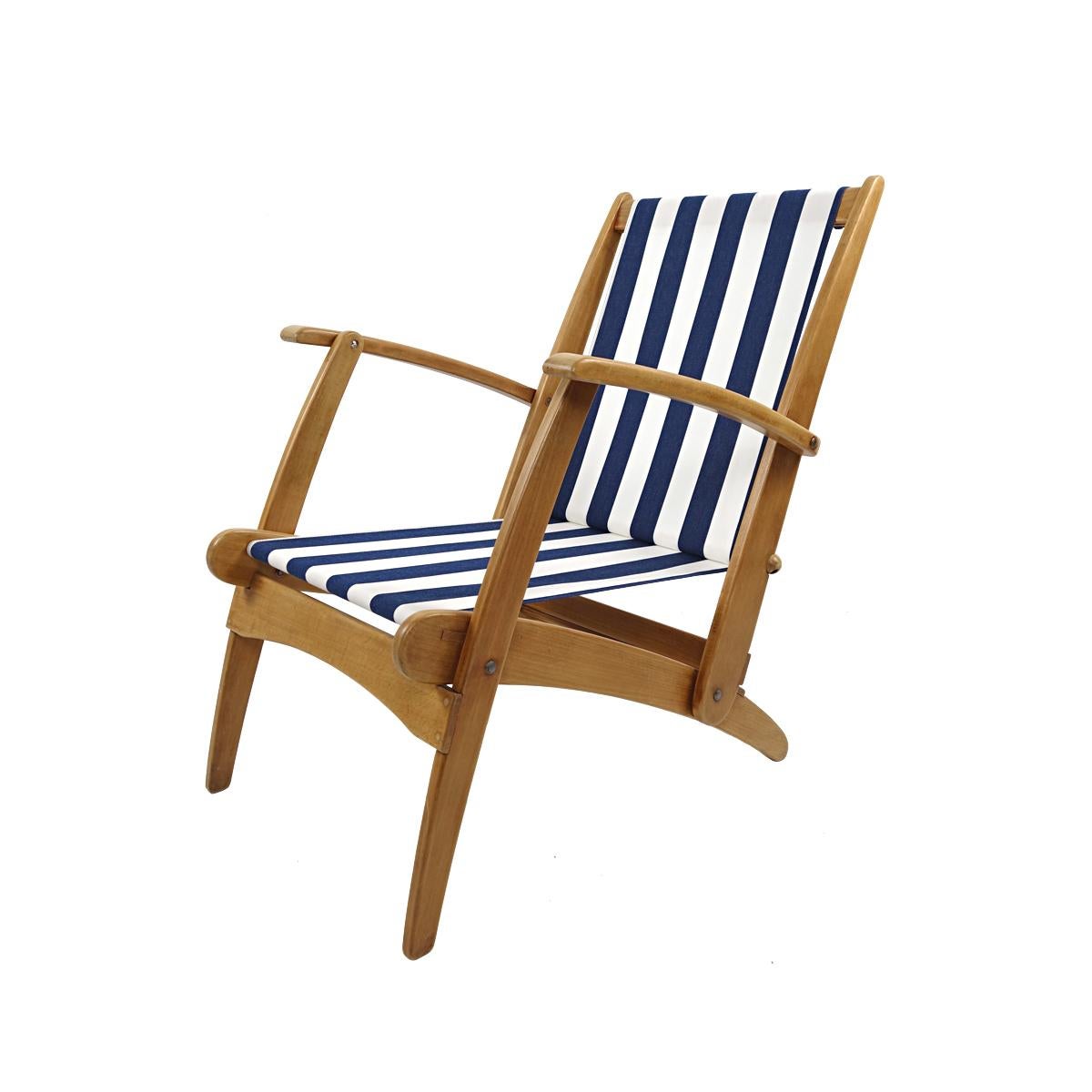 20th Century Mid-Century Modern Set of 2 Lacquered Wooden Folding Deck Chairs 'Gracias' For Sale