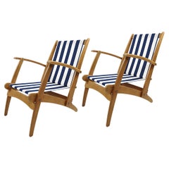 Ensemble de 2 chaises longues pliantes en bois laqué, de style moderne du milieu du siècle, "Gracias".