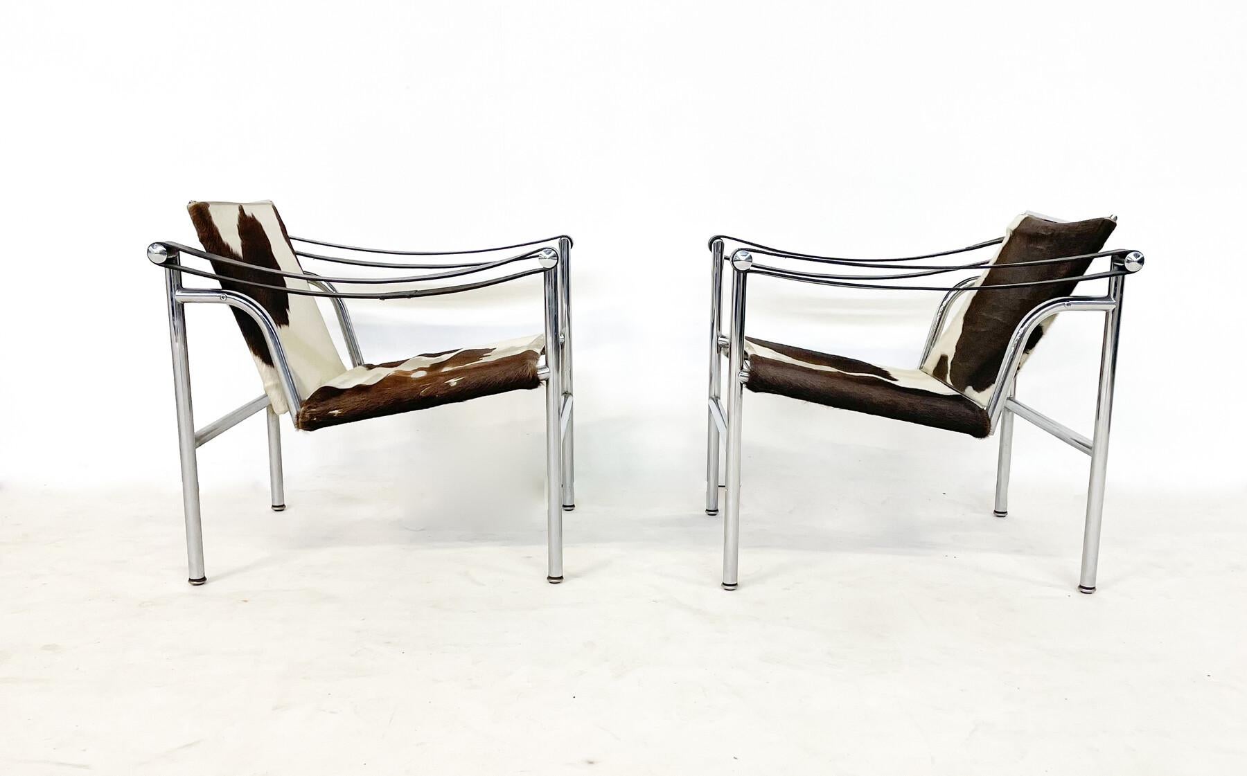 Mid-Century Modern set of 2 LC1 armchairs by Le Corbusier, Pierre Jeanneret, Charlotte Perriand, 1960s.