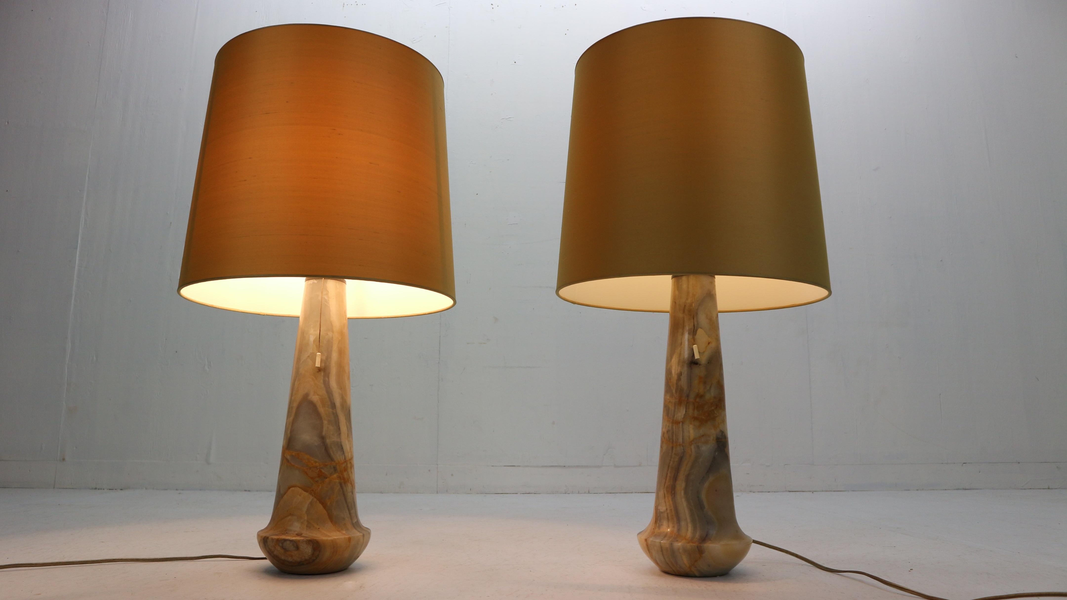 Mid-Century Set of 2 Marble Lamps with linen shade, 1960s, Italy 9