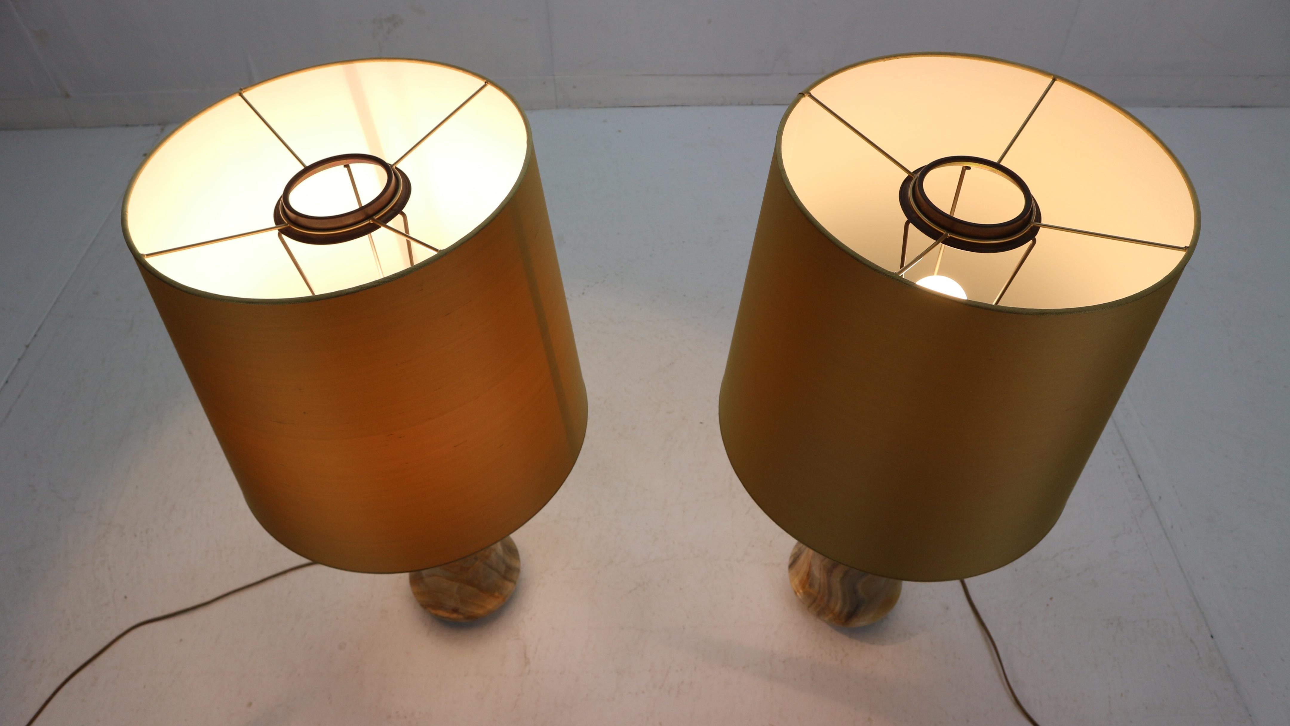 Mid-Century Set of 2 Marble Lamps with linen shade, 1960s, Italy 10