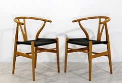 Mid-Century Modern Set of 2 New Hans Wegner Hansen Wishbone Dining Chairs, Ch24