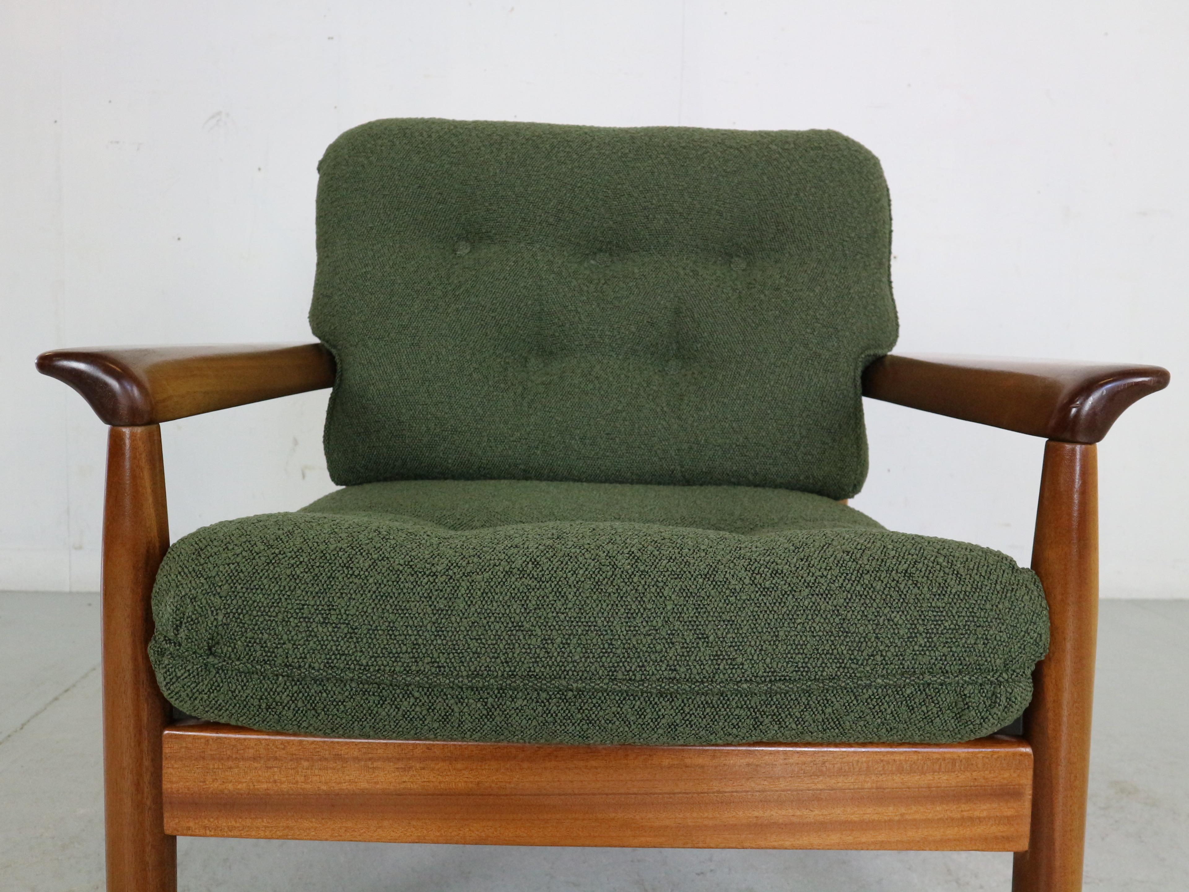 Mid-Century Modern Set of 2 Teak Lounge Chairs& New Upholstery, 1960's Denmark 7