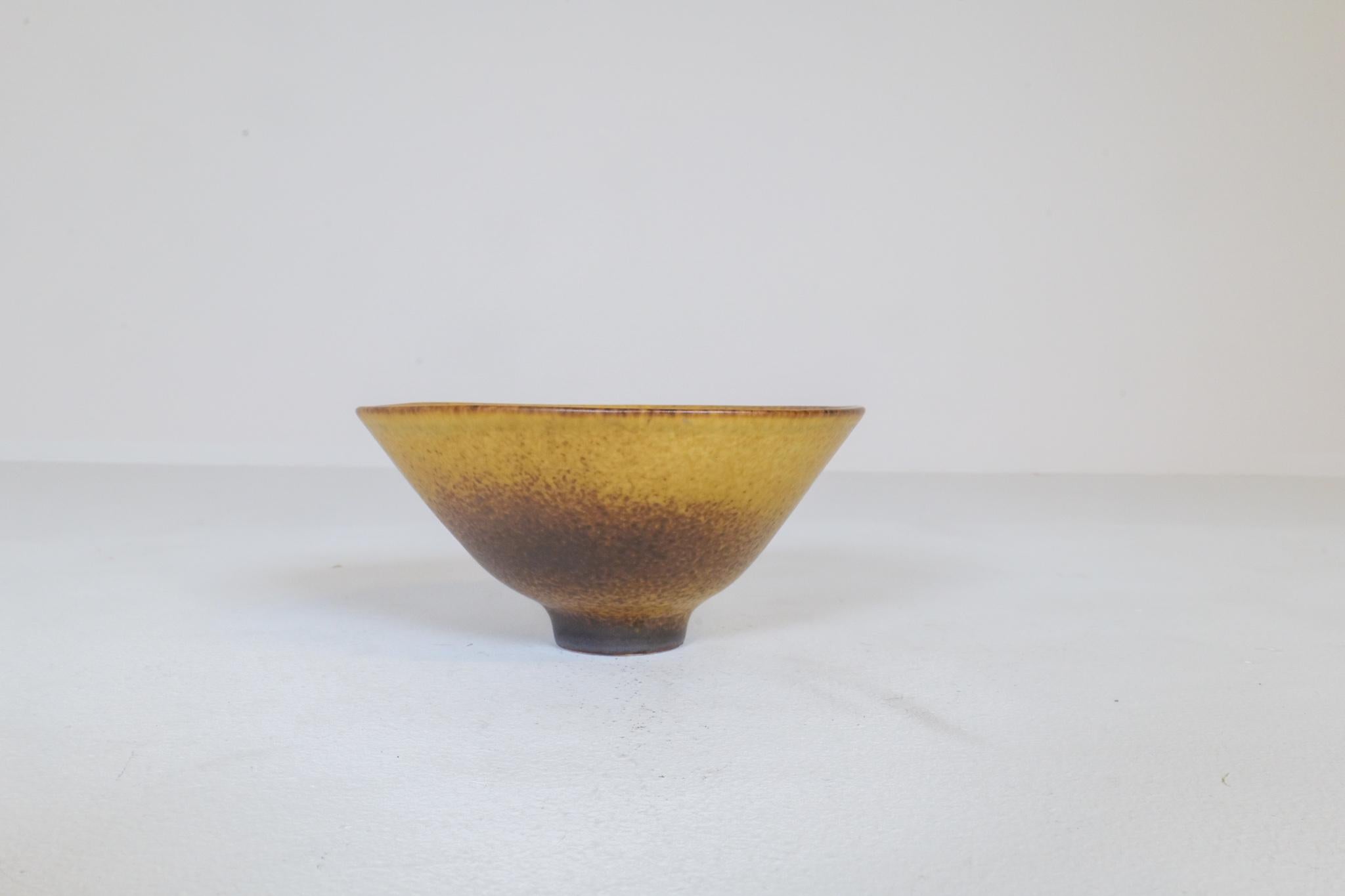 Mid-Century Modern Set of 3 Bowls Rörstrand Carl Harry Stålhane, Sweden For Sale 6