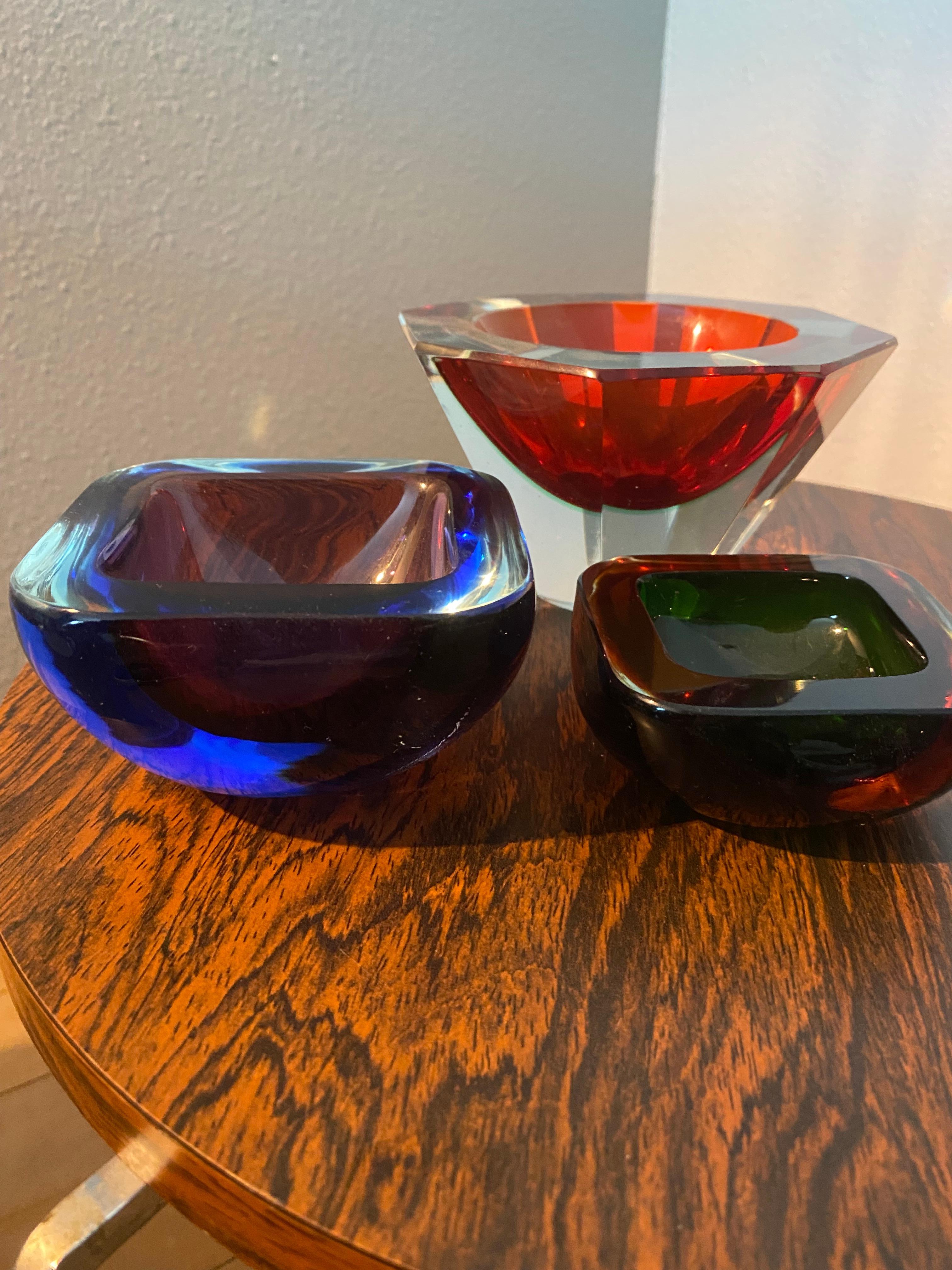 Italian Mid-Century Modern, Set of 3, Murano Sommerso, Bowls For Sale